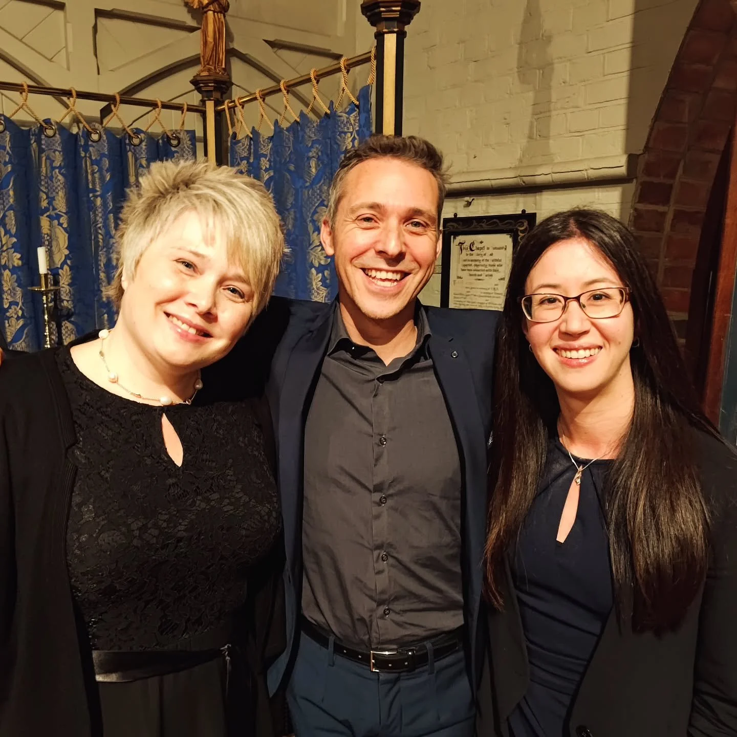 Such a genuine delight to share the piano with long-time duet partner Travis Baker for last night's concert with @londonchamberchoir and Hilary Campbell @choirdog. Alongside voice and four-hand works by Brahms and Chilcott, we finally gave an outing 