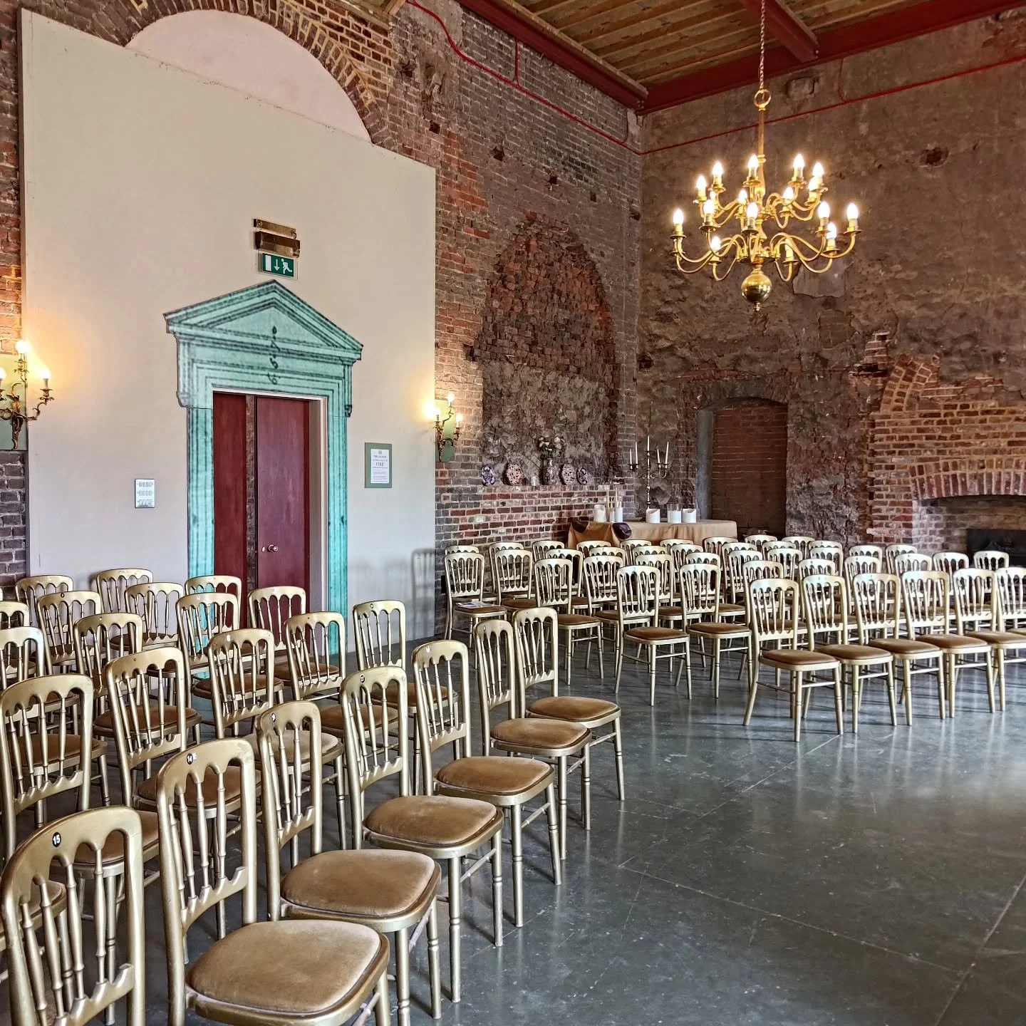 A little last-minute jump in with Felici Opera yesterday at the incredible @coppedhalltrust - one of the best bits of this job is performing in places that I'd otherwise have never known existed!