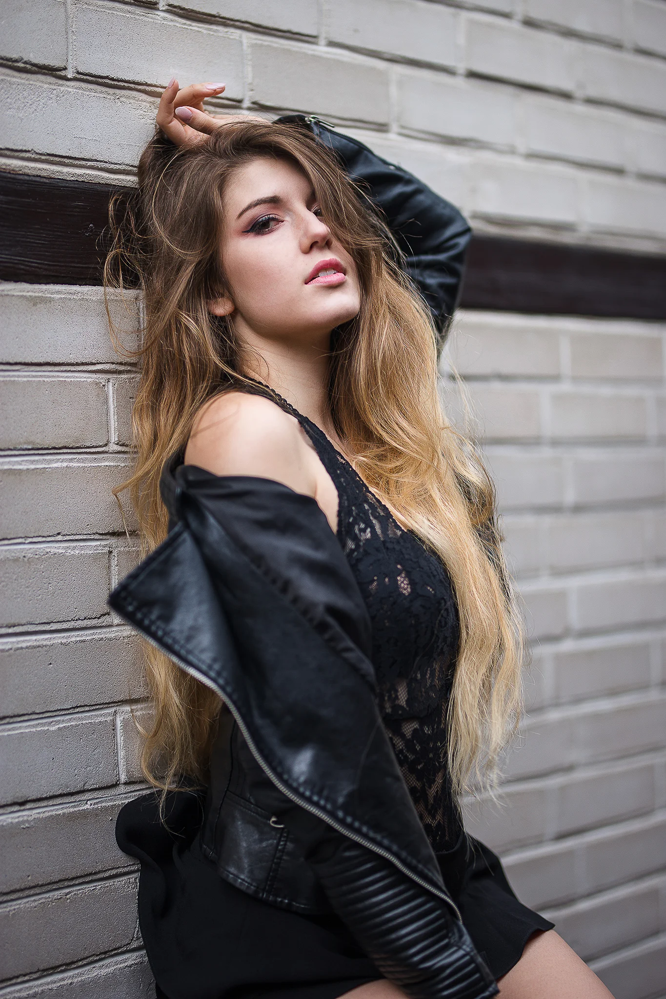 sensual-rock-girl.jpg