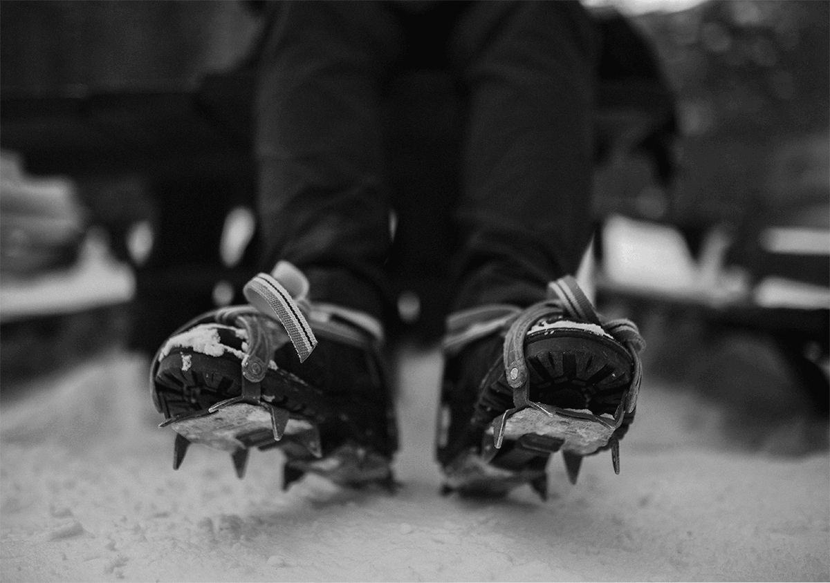 Boots-cramples-winter.gif