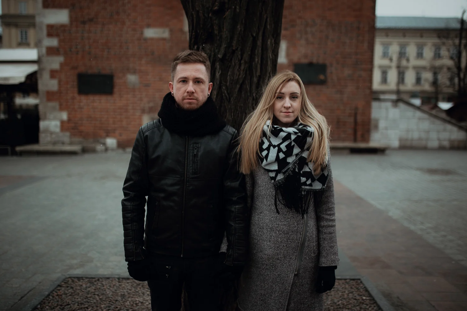 Couple-engagement-arm-to-arm-1.jpg