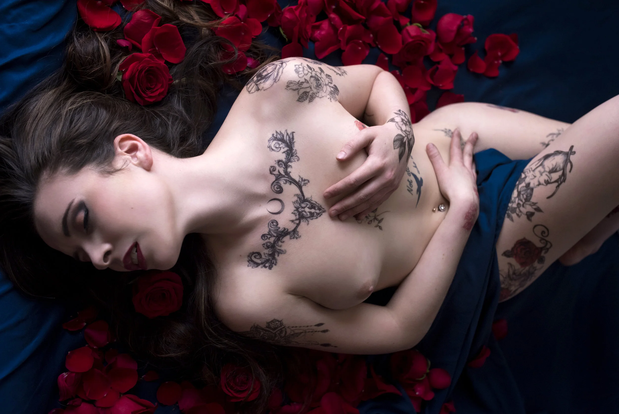 Blue roses smallers.jpg