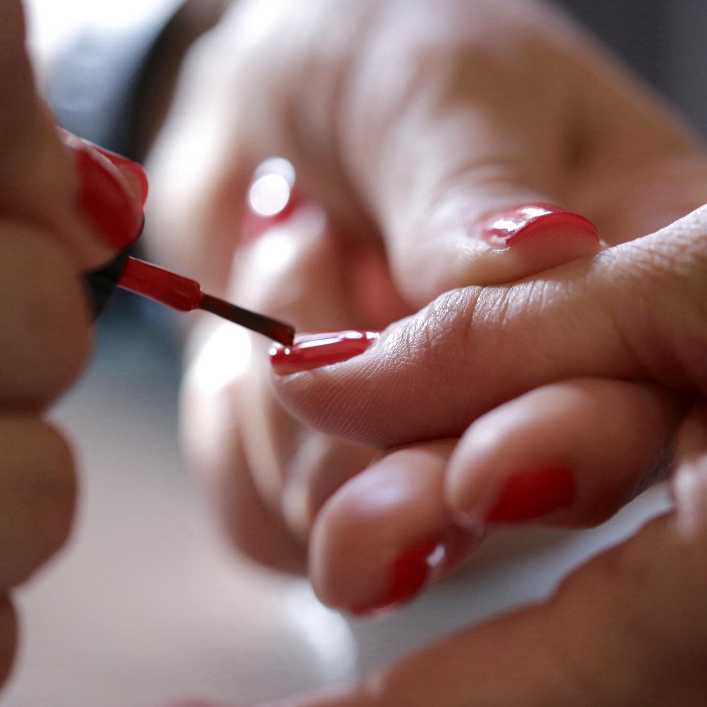 New year, new beginnings. New colour? Why not?

#healthynails #strongnails #glutenfree #dairyfree #healthyliving #manicure #instanails #nailstagram #keepitsimple #onychoschizia #splitnails #keepitsimple #nononesense #madeincanada #nailtips #gelatin #