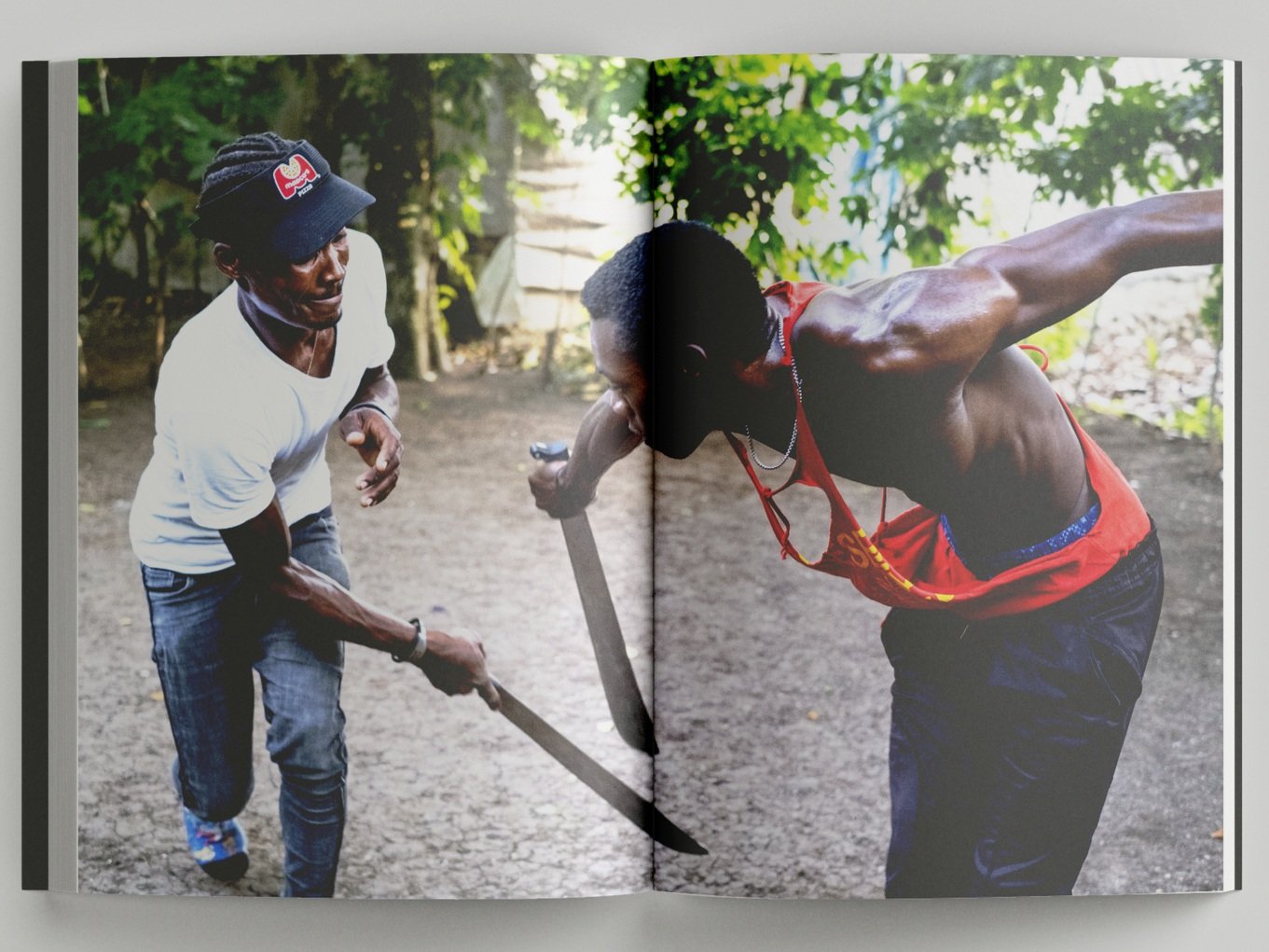 Full+bleed+image+page+mockup.jpg