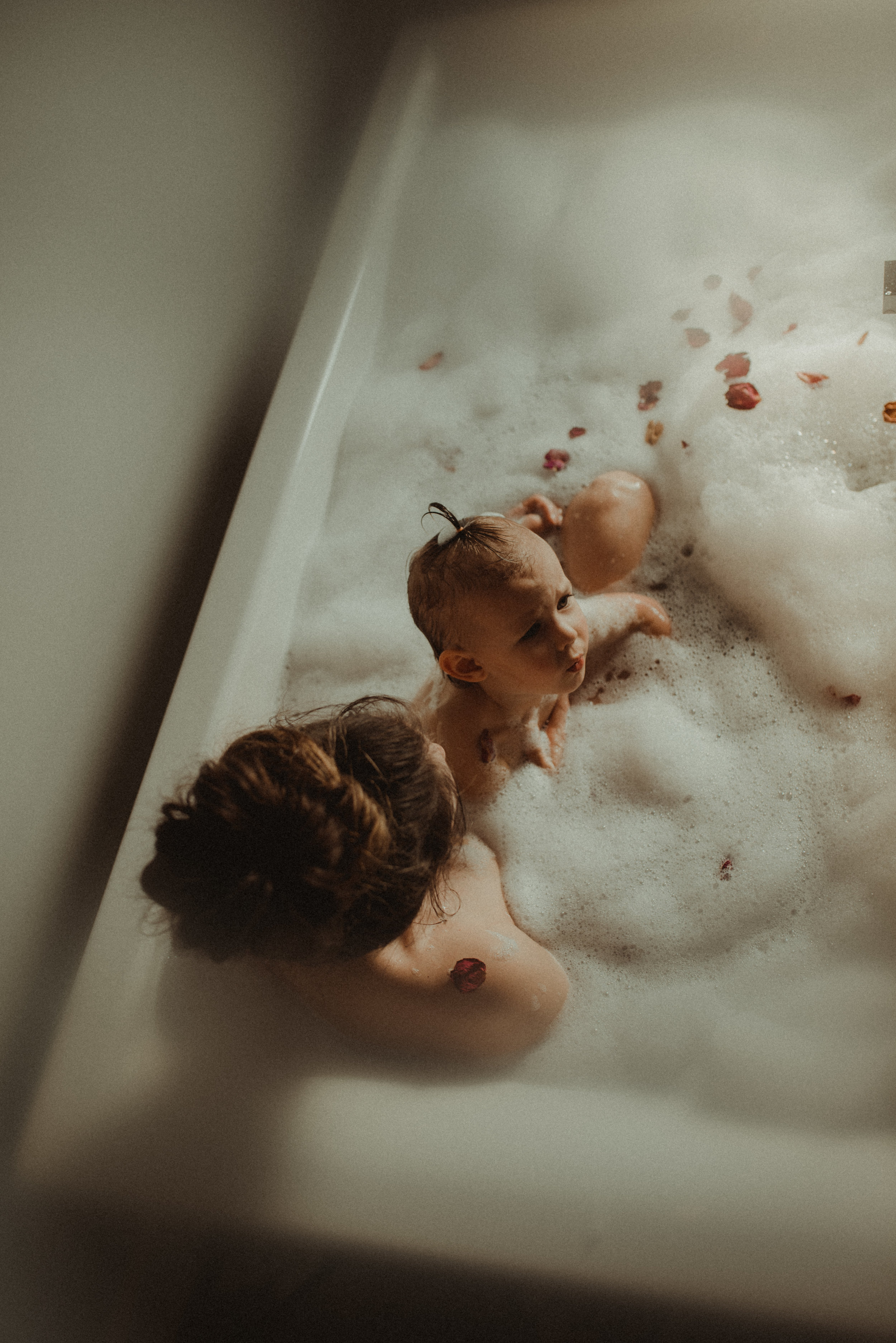 chellsea + demi take a bubble bath-21.jpg