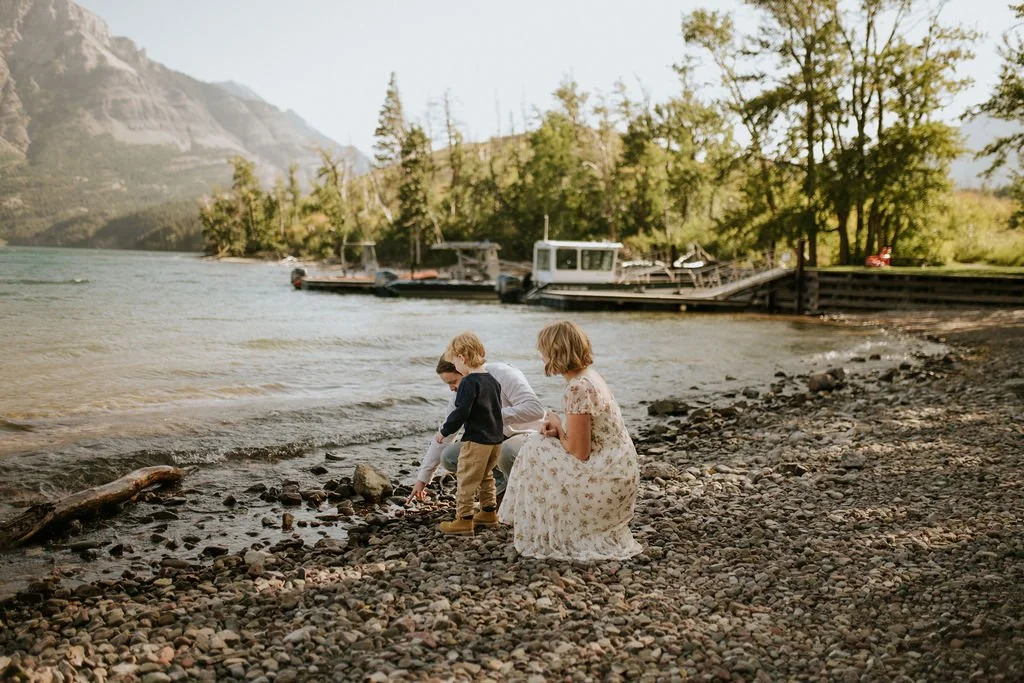 Hogg-Watertonfamilyphotos-2.jpg