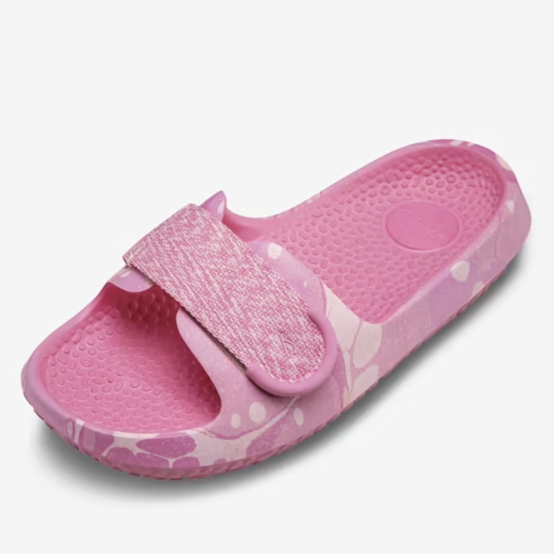 AB005XU_SHOE_ANGLE_GLOBAL_UNISEX_ROSIE_ASSOULIN_SLIDER_Cherry.png