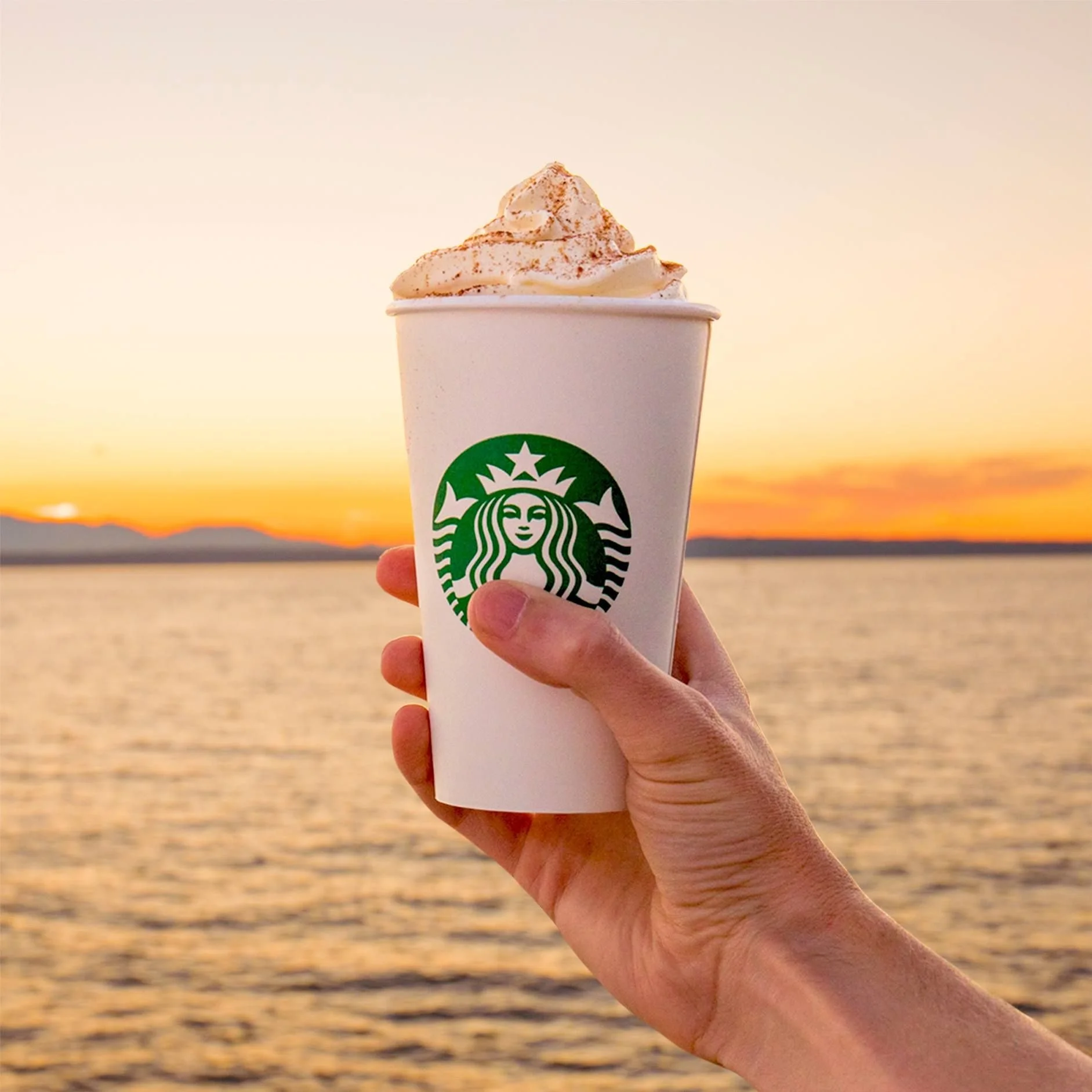 You Don't Have to Give Up you PSL to Lose Weight | Low Calorie Pumpkin Spice Latte | How to Order from Starbucks
