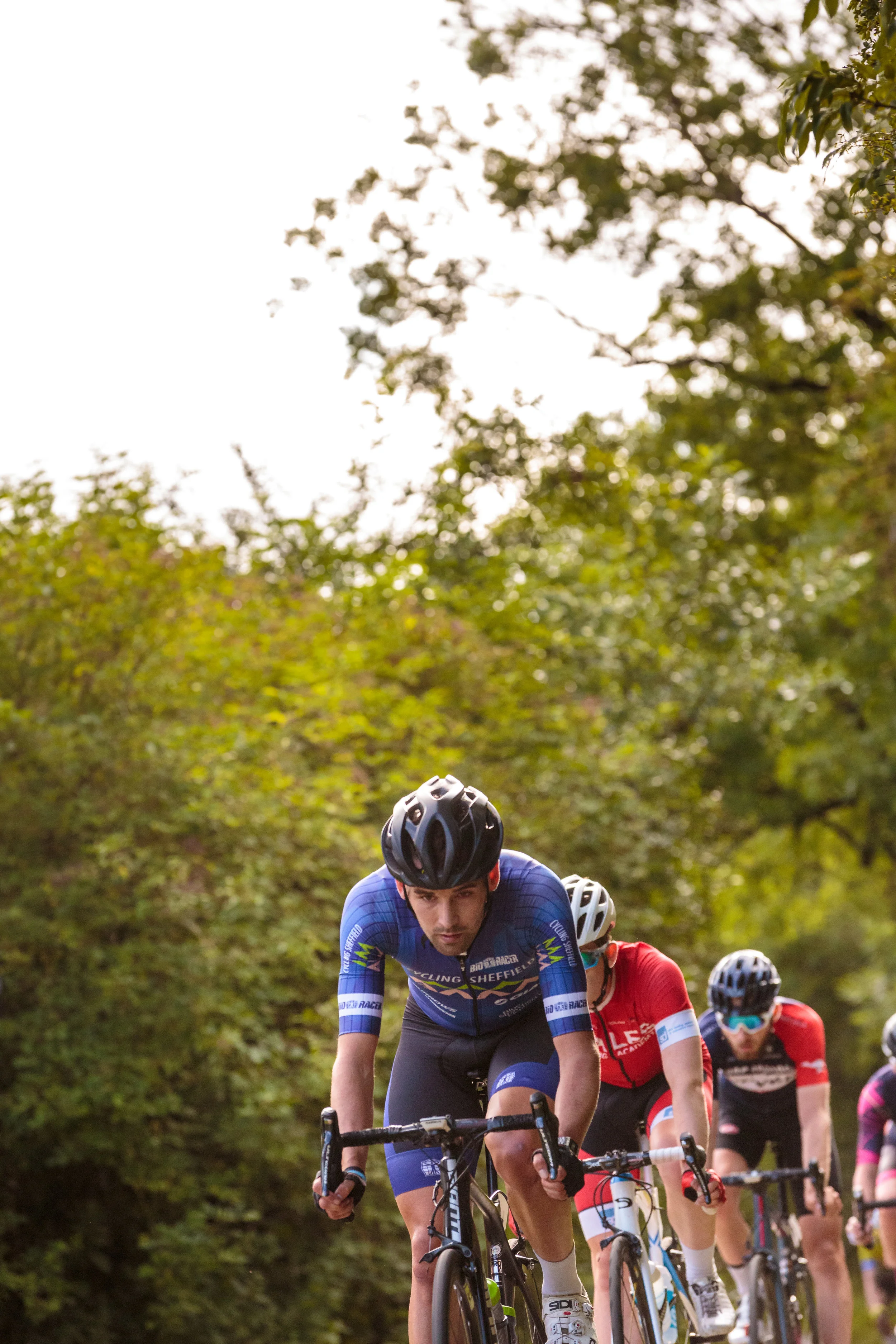 Cycling Giant Sheffield Rider Leads a small bunch of riders