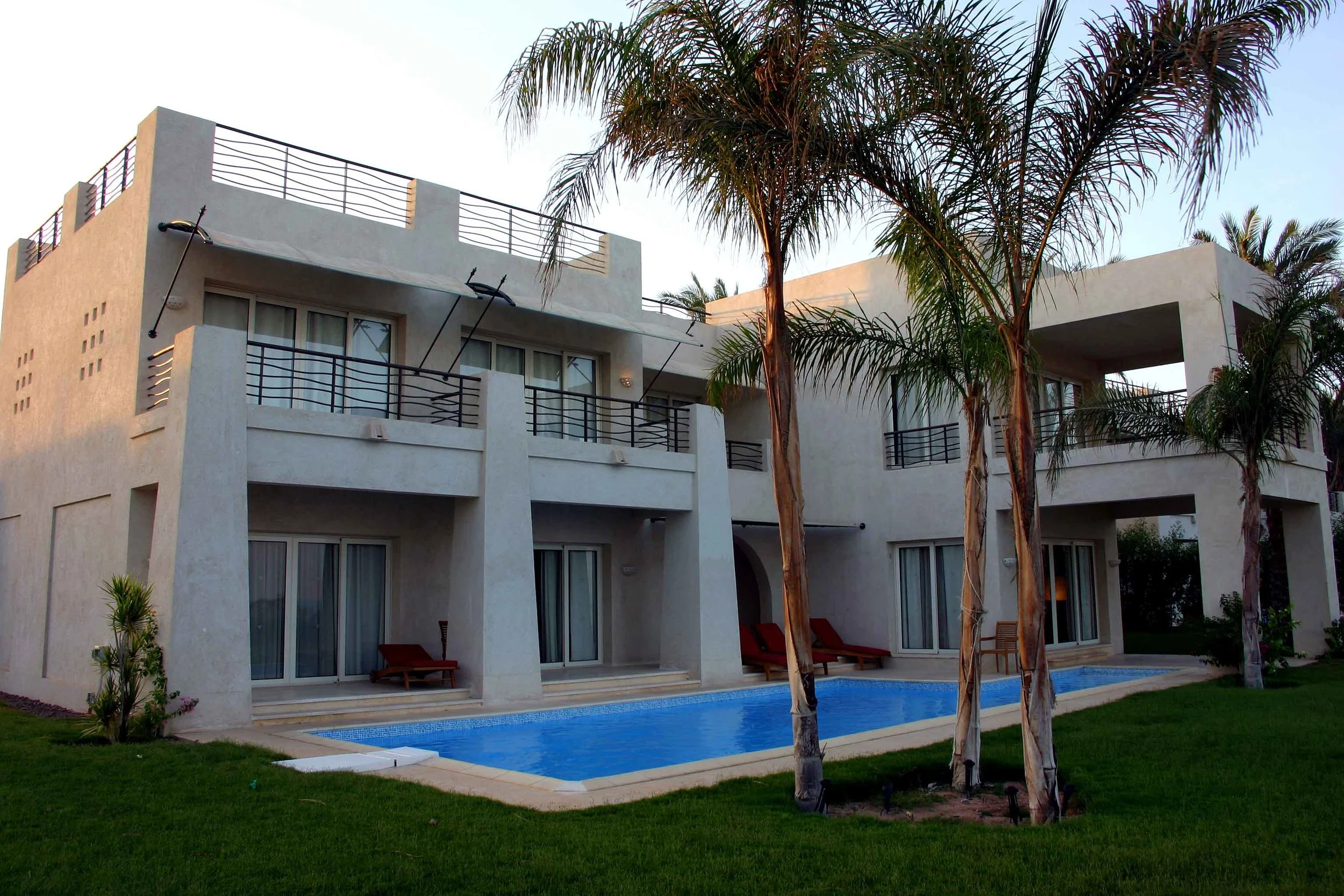 exterior2.jpg