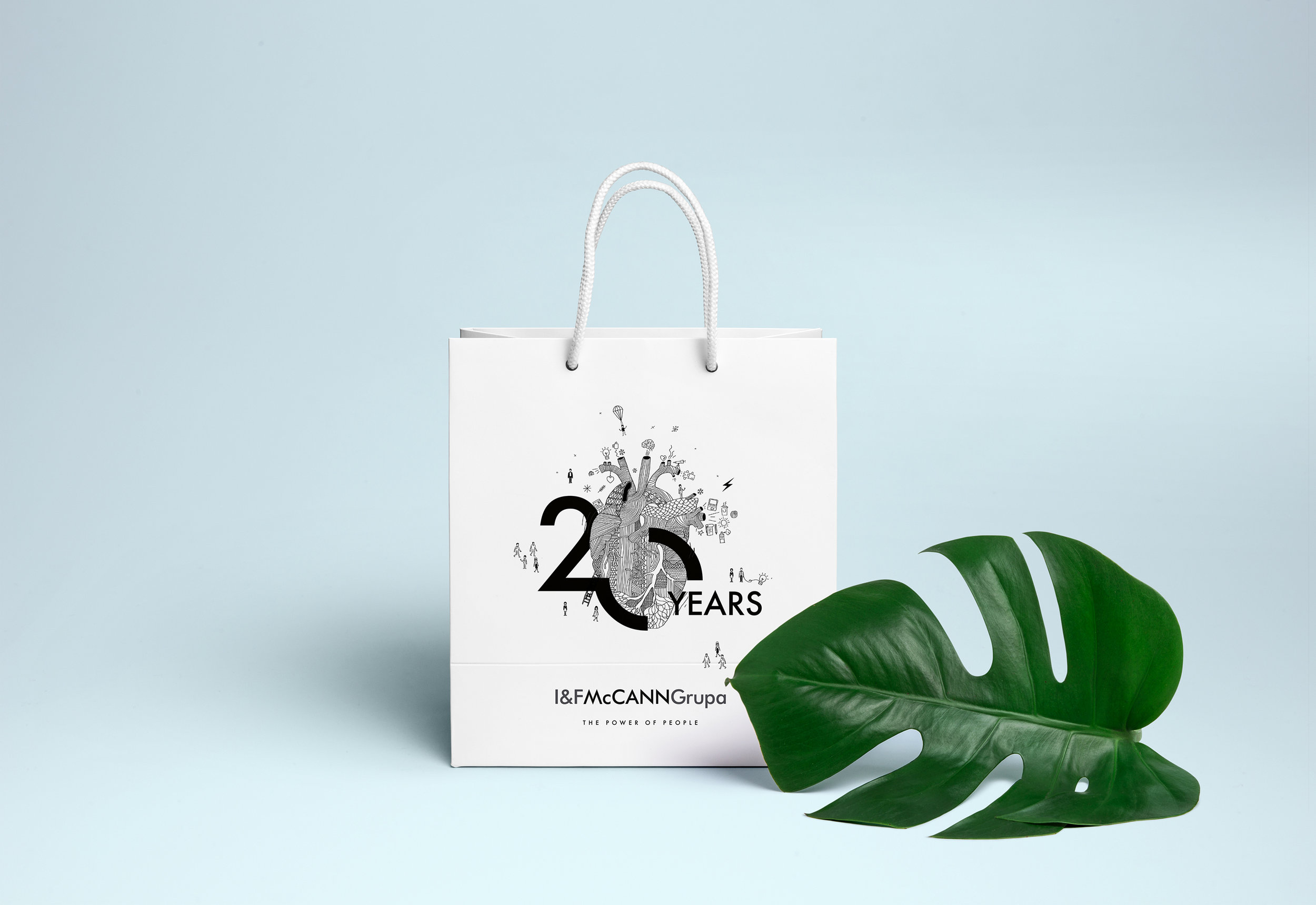 20I&F_Shopping Bag PSD MockUp_2880px.jpg