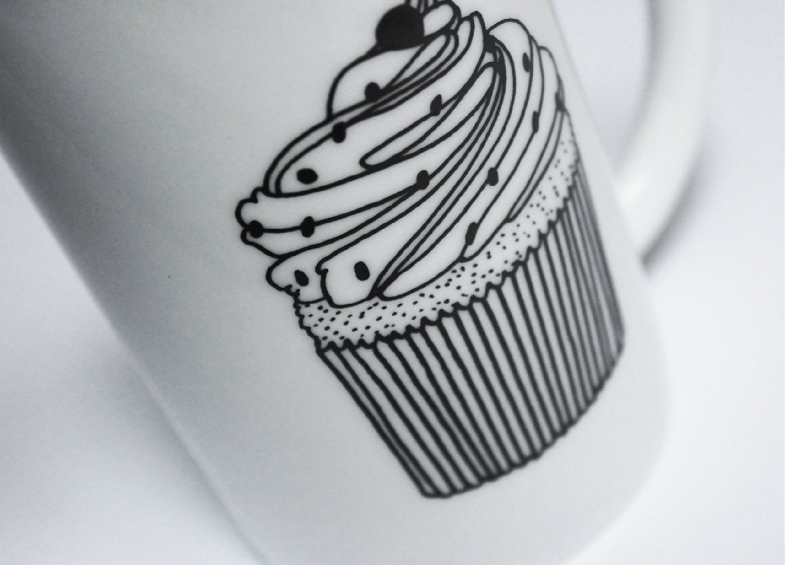 Taking spontaneous and rudimentary illustrations, such as the scribbles of a child, and wrangling these into something cohesive and high-end brings the brand into a very warm atmosphere.