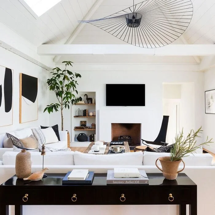 cdn-cliqueinc-com-cache-posts-273792-best-interior-design-accounts-on-instagram-273792-1543527624304-image-700x0c-82b6a3b247eb4d2a97862280e74992b3_orig.jpg