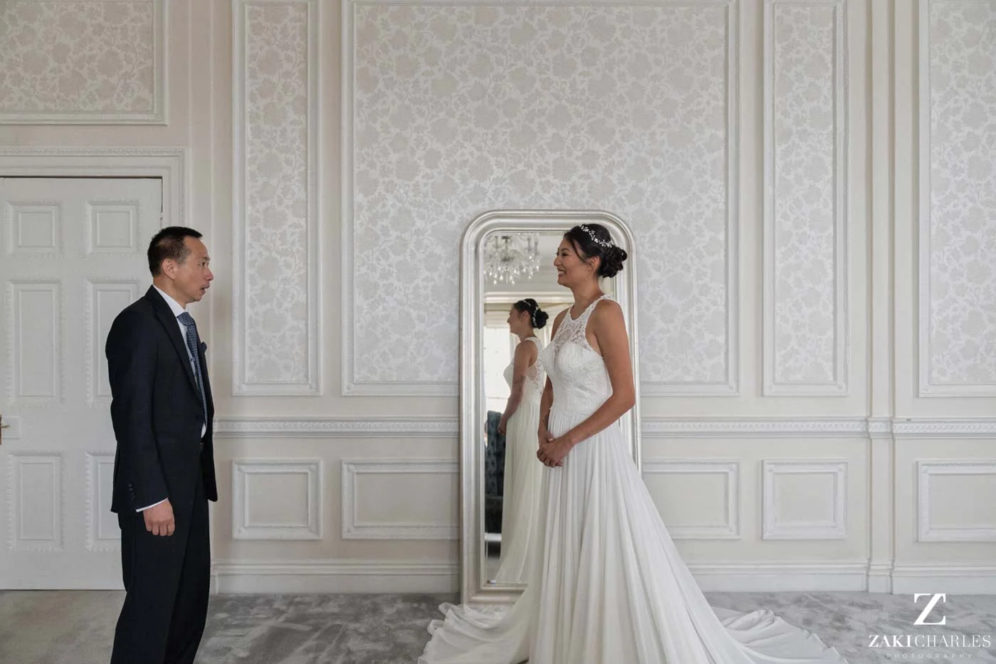 Father-daughter first look wedding Hedsor House photo 2
