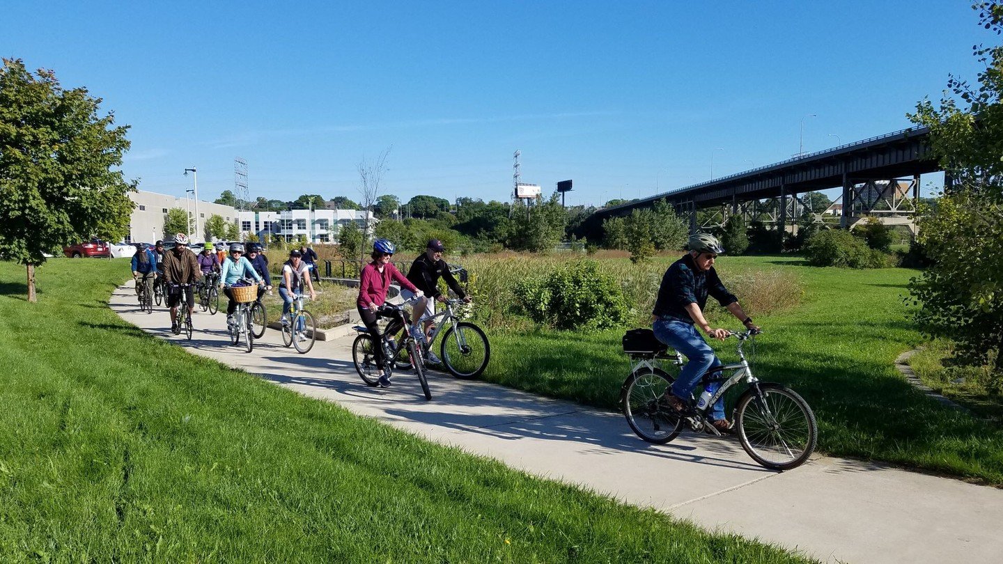 TRAIL PATRONS today FOHAST will be hosting the Tent and Refreshment Site at Valley Passage near the Urban Ecology Center! Get outdoors on this beautiful day and come see us!
See the whole list of activities at this link: zxhttps://wisconsinbikefed.or
