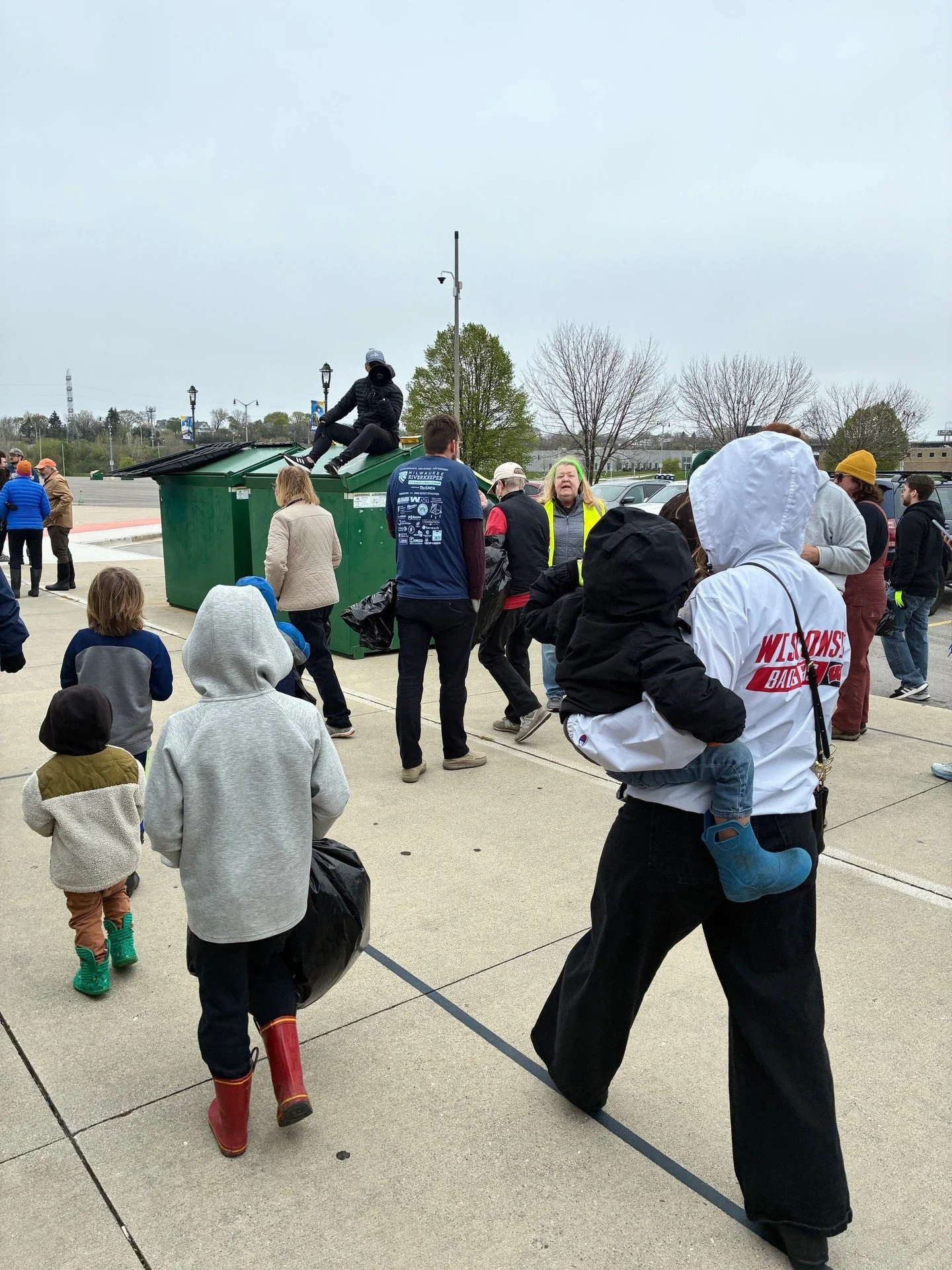 What an incredible turnout for our river clean-up! 🌊💪 Huge thanks to @MkeRiverkeeper, @HankAaronStateTrail, WM, and all our amazing Captains, Stewards, Witnesses &amp; Participants. Mother Earth is smiling today! 🌍✨ We&rsquo;re waiting to hear if 