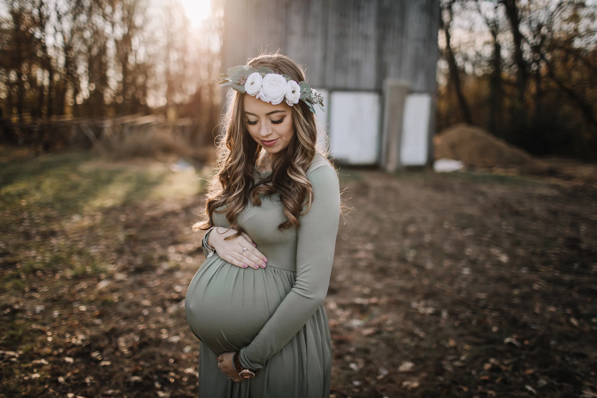 billie-shaye-style-photography-www.billieshayestyle.com-fall-farm-maternity-session-nashville-tennessee-9239.jpg