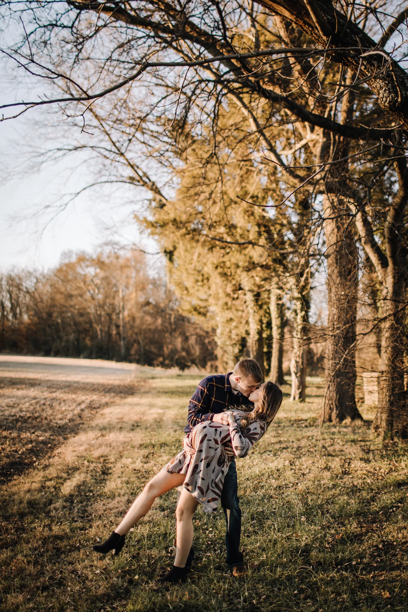 billie-shaye-style-photography-www.billieshayestyle.com-fall-farm-maternity-session-nashville-tennessee-9467.jpg