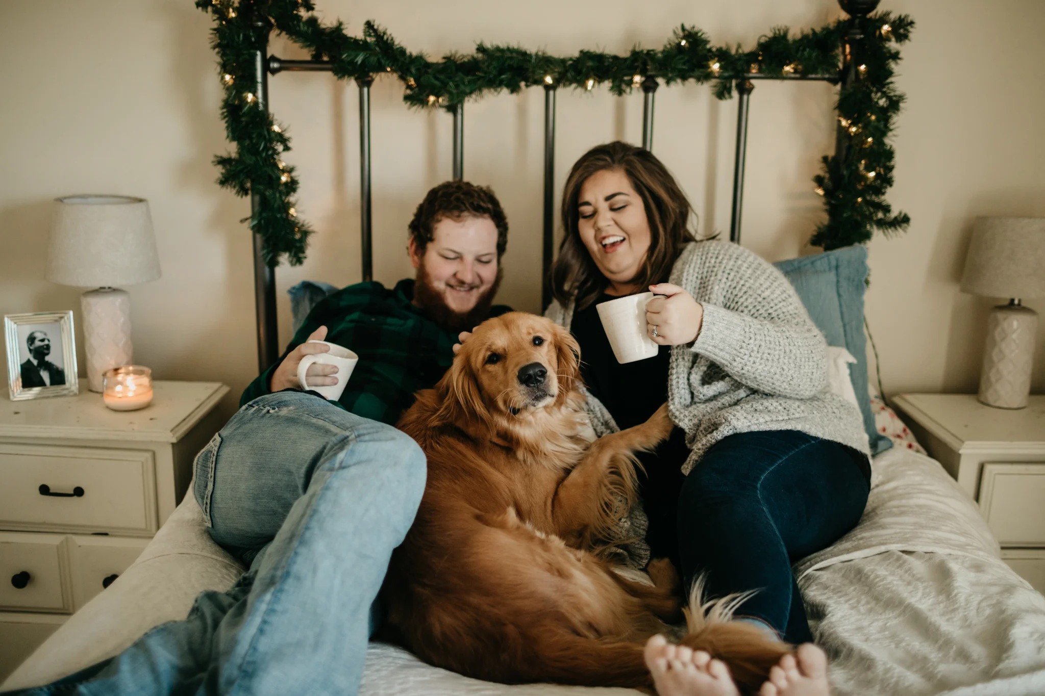 billie-shaye-style-photography-www.billieshayestyle.com-lifestyle-couple-christmas-cuddle-session-nashville-tennessee-8506.jpg