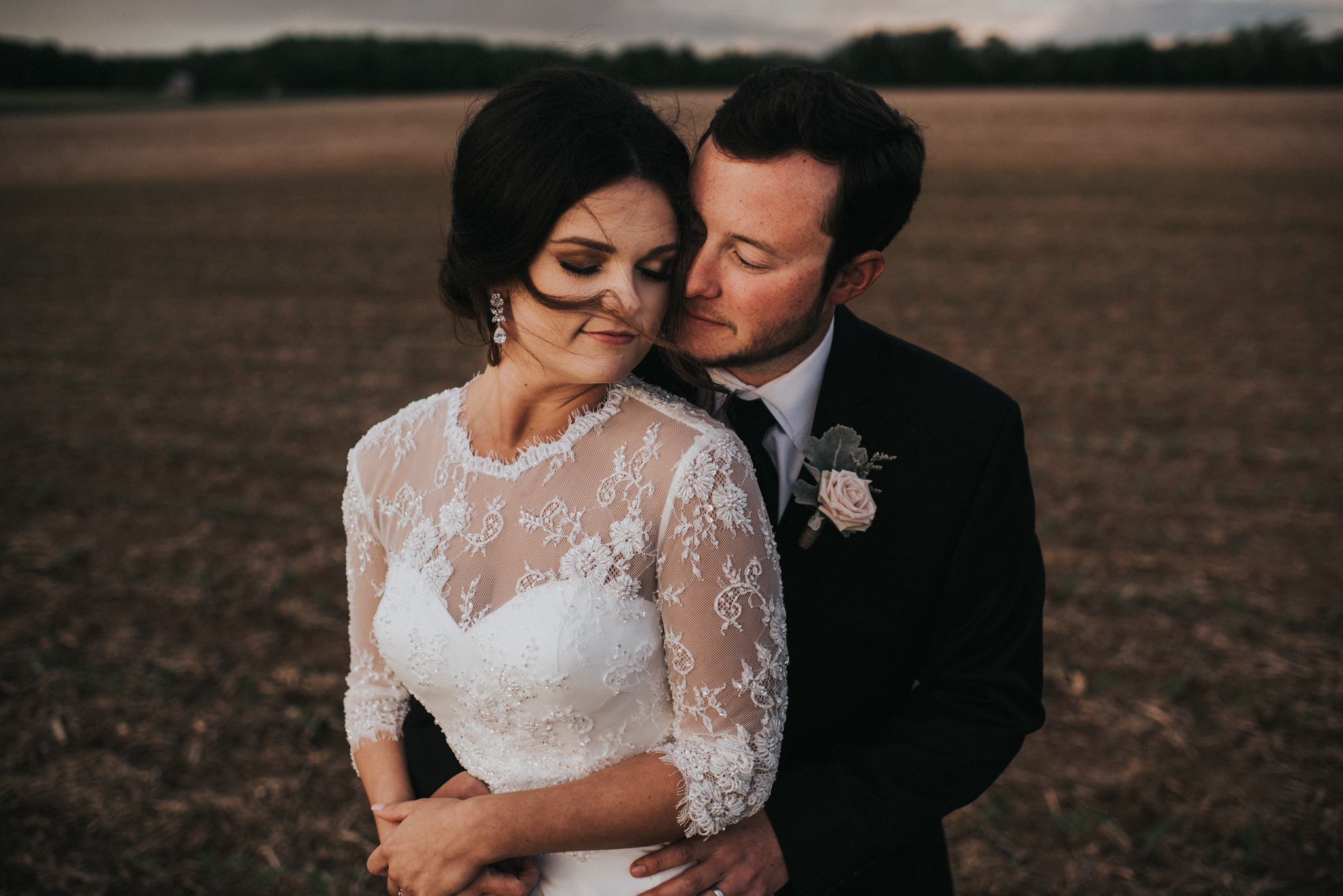 BILLIE-SHAYE STYLE PHOTOGRAPHY - WWW.BILLIESHAYESTYLE.COM -SPRING CLASSY VINTAGE SHABBY CHIC WEDDING SUNSET GOLDEN HOUR STORMY FARM-NASHVILLE TENNESSEE - 003.jpg