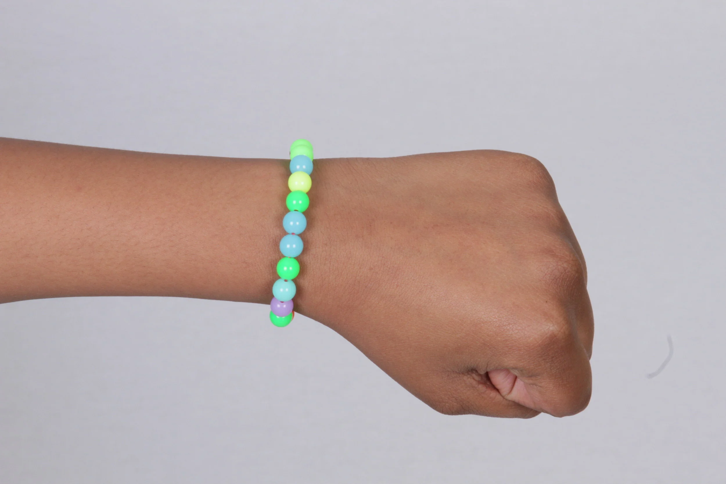 MulticoloredChildBracelet$2.JPG