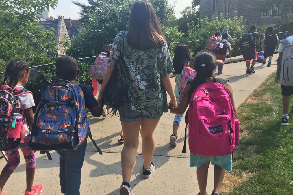 3rd+Grade+mentor+with+kids+July+2018.jpg