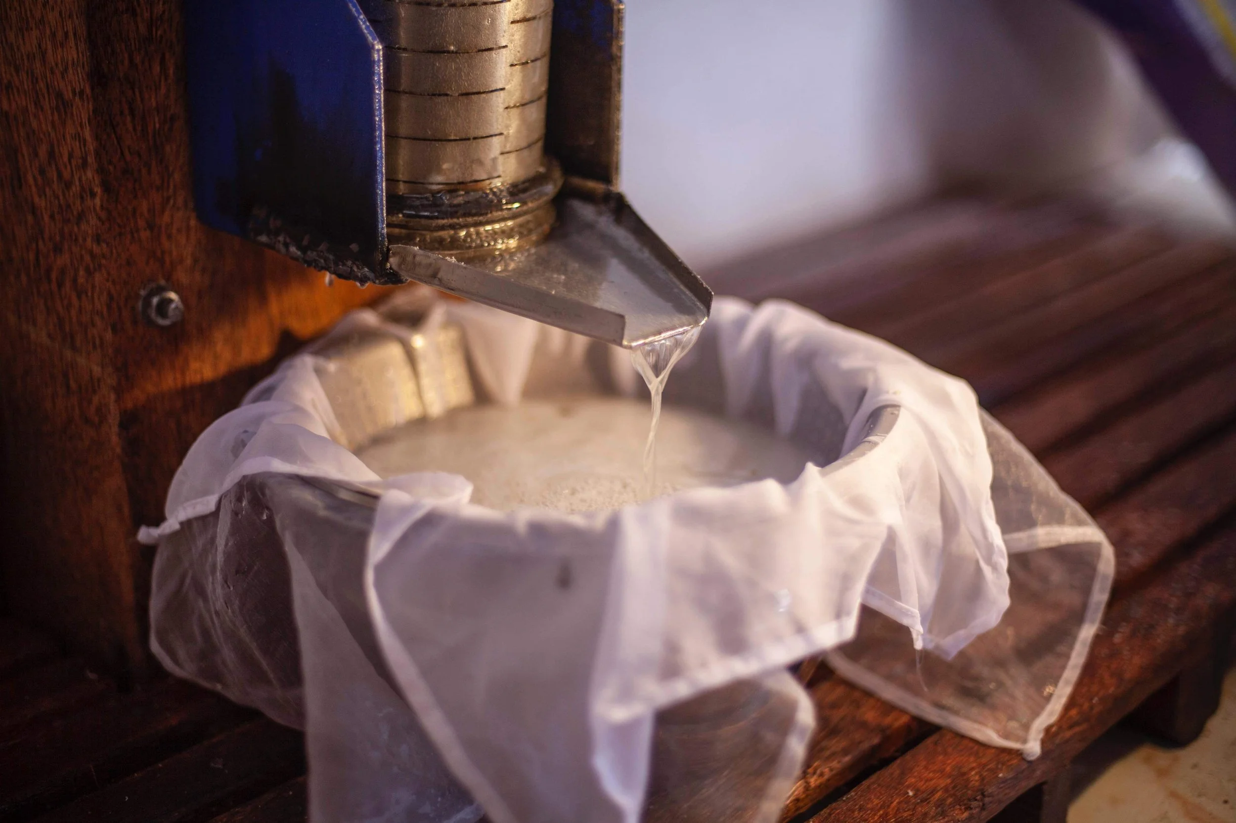 Em cada lote de oleo sai 1.5L 