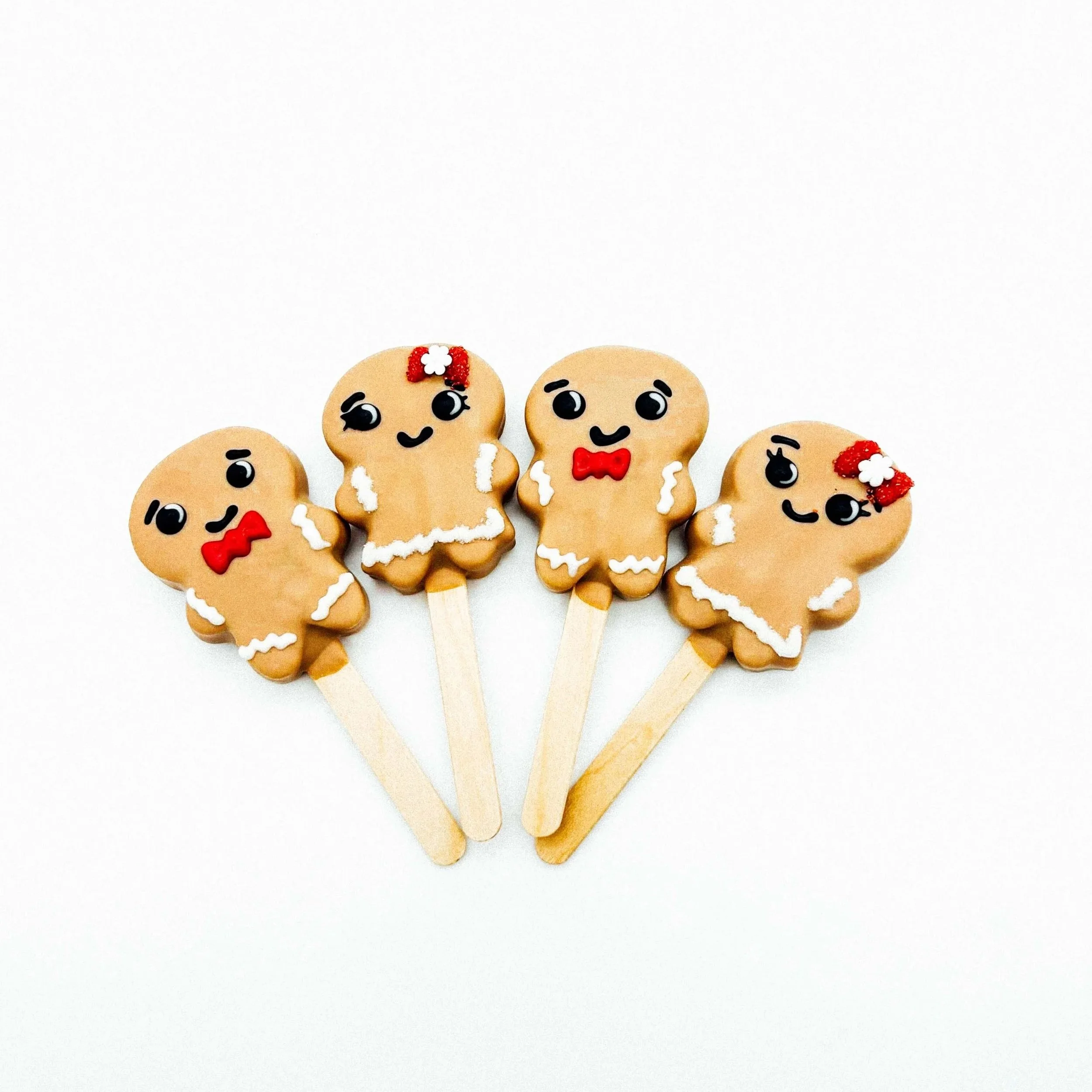 DP25-GingerbreadFamily-1.jpg