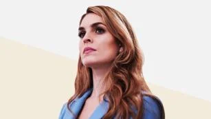 180228203327-20180228-hope-hicks-cutout-composite-medium-plus-169.jpg