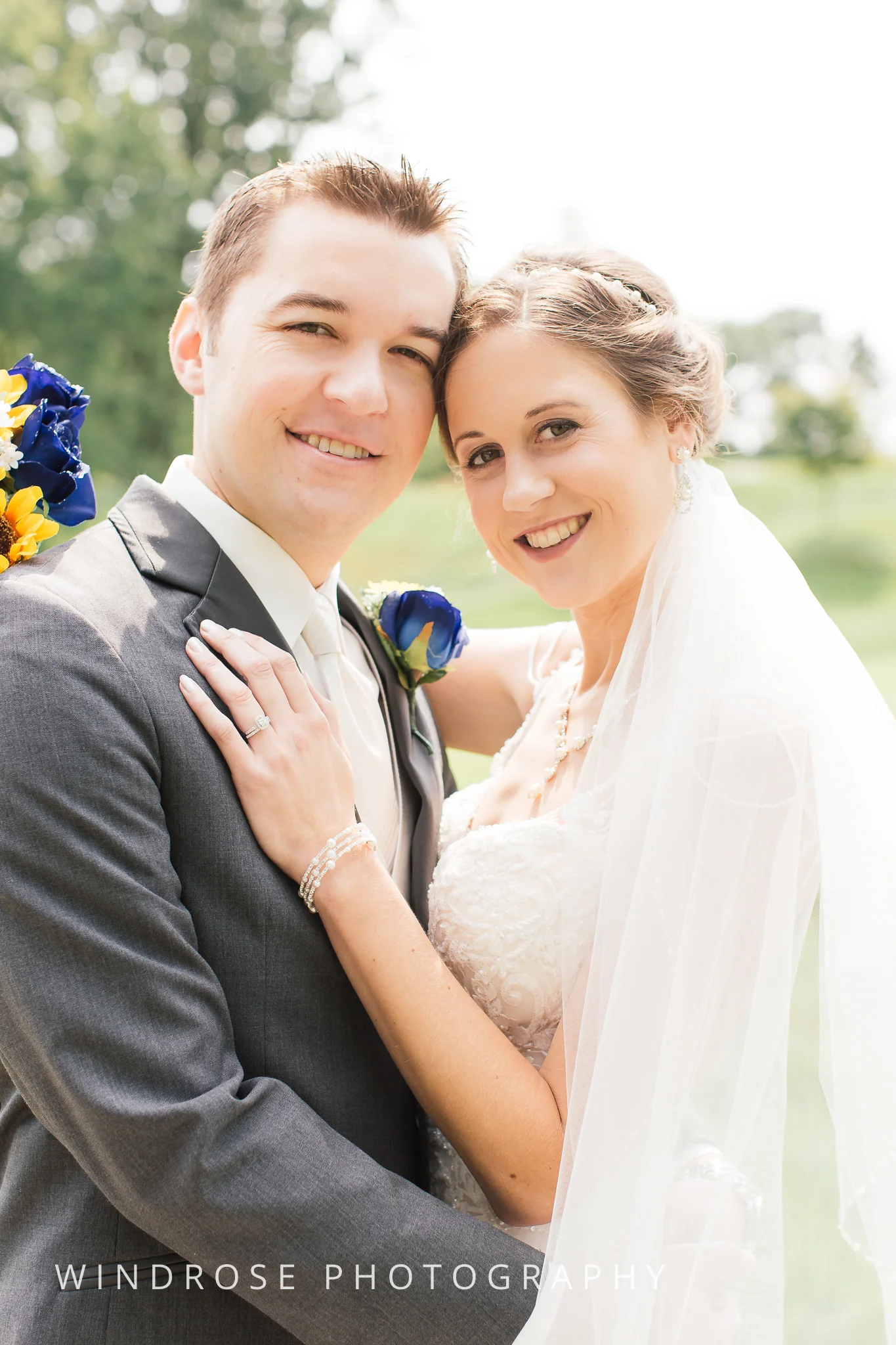 La-Crosse-Country-Club-Wedding-Minnesota-Wedding-Photographer-6.jpg
