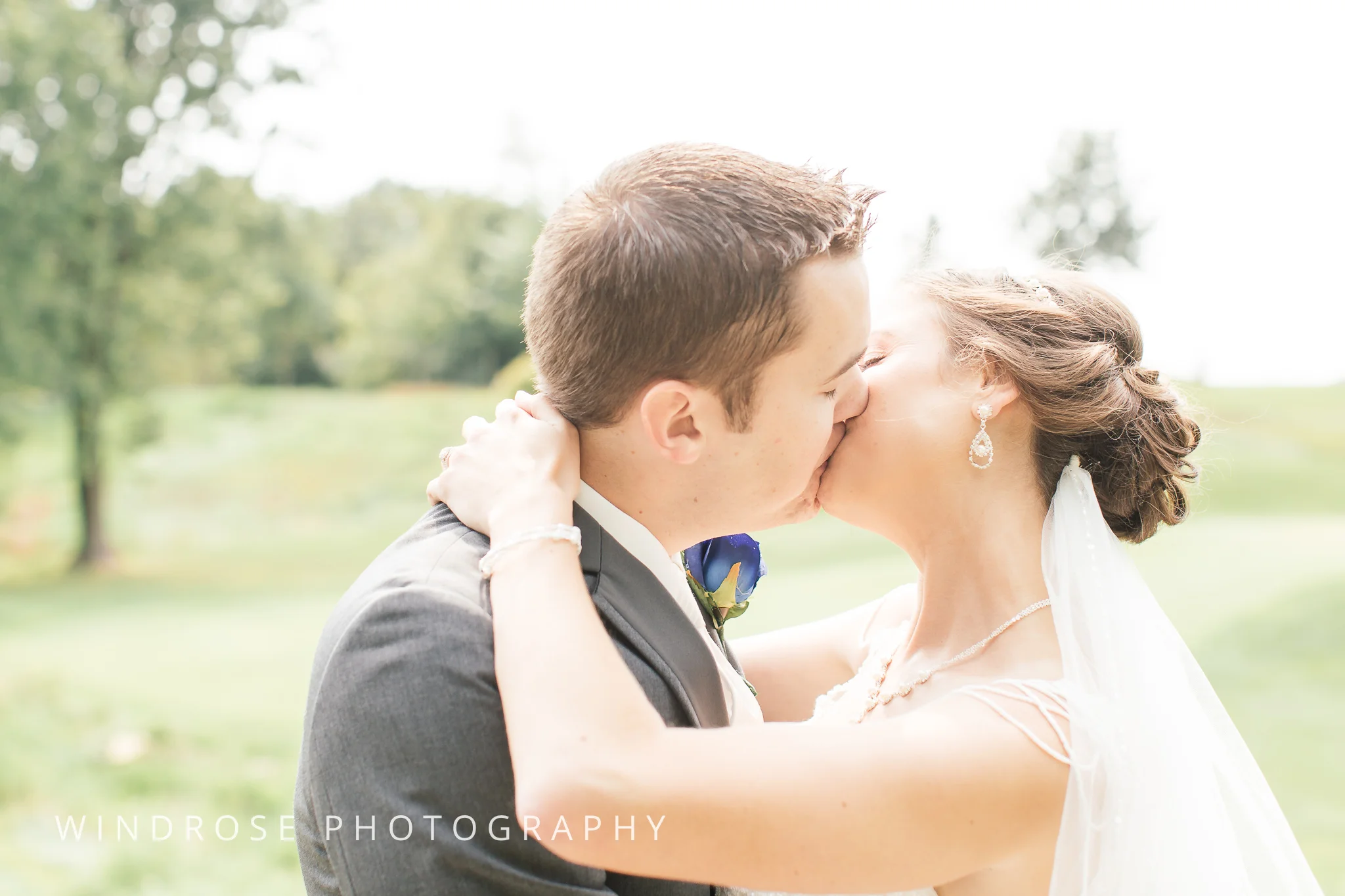 La-Crosse-Country-Club-Wedding-Minnesota-Wedding-Photographer-8.jpg