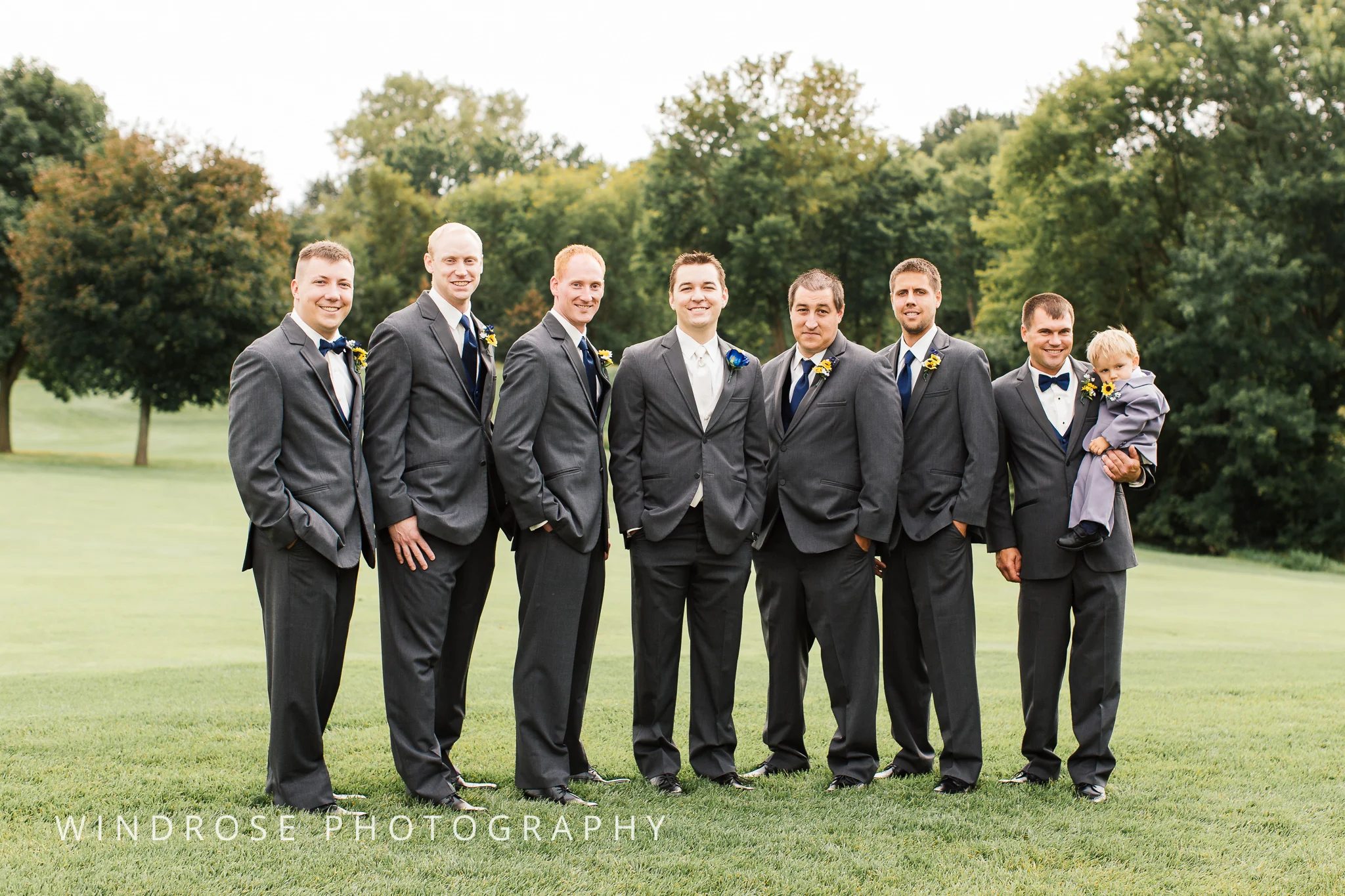 La-Crosse-Country-Club-Wedding-Minnesota-Wedding-Photographer-18.jpg