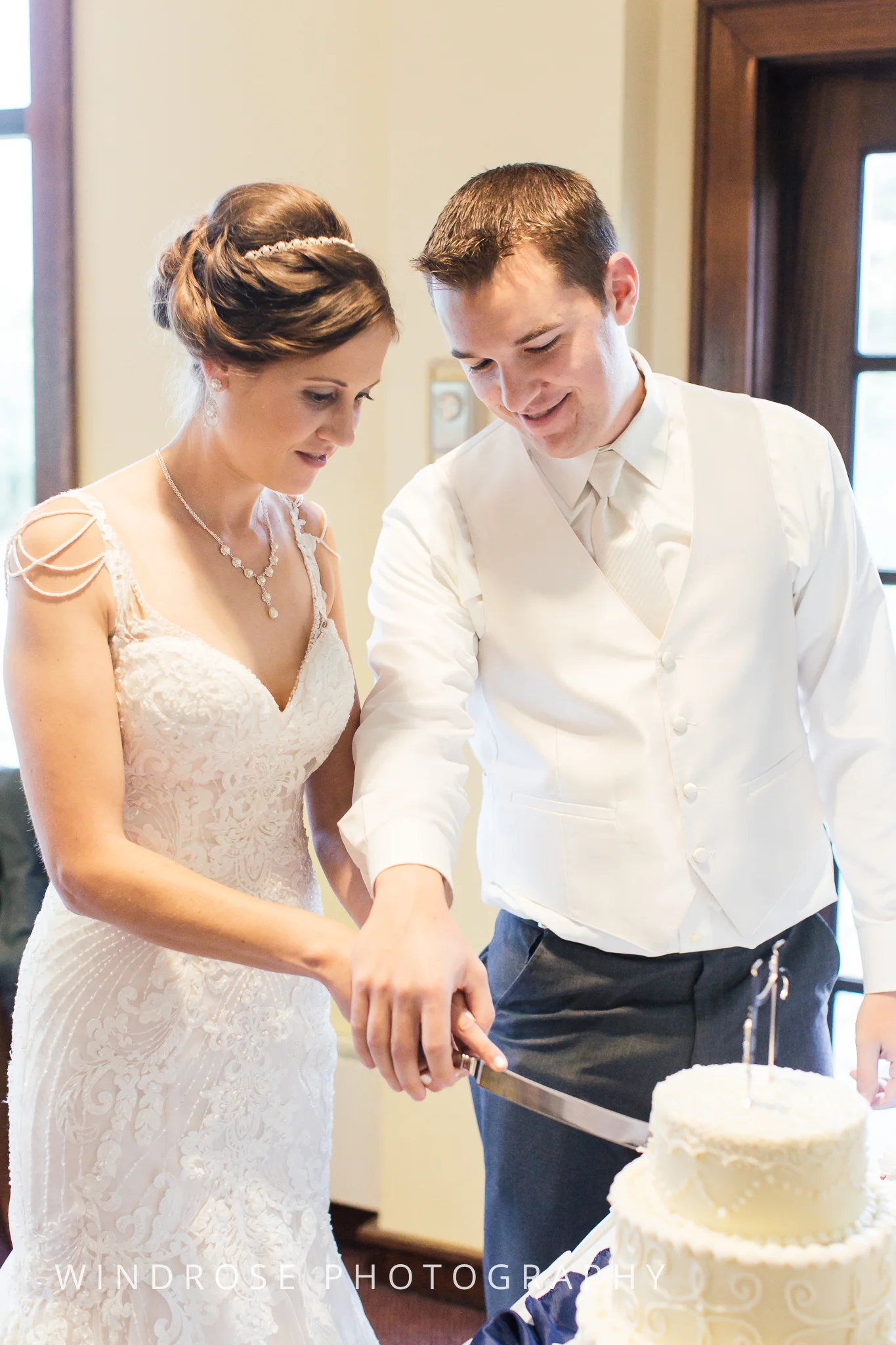 La-Crosse-Country-Club-Wedding-Minnesota-Wedding-Photographer-41.jpg