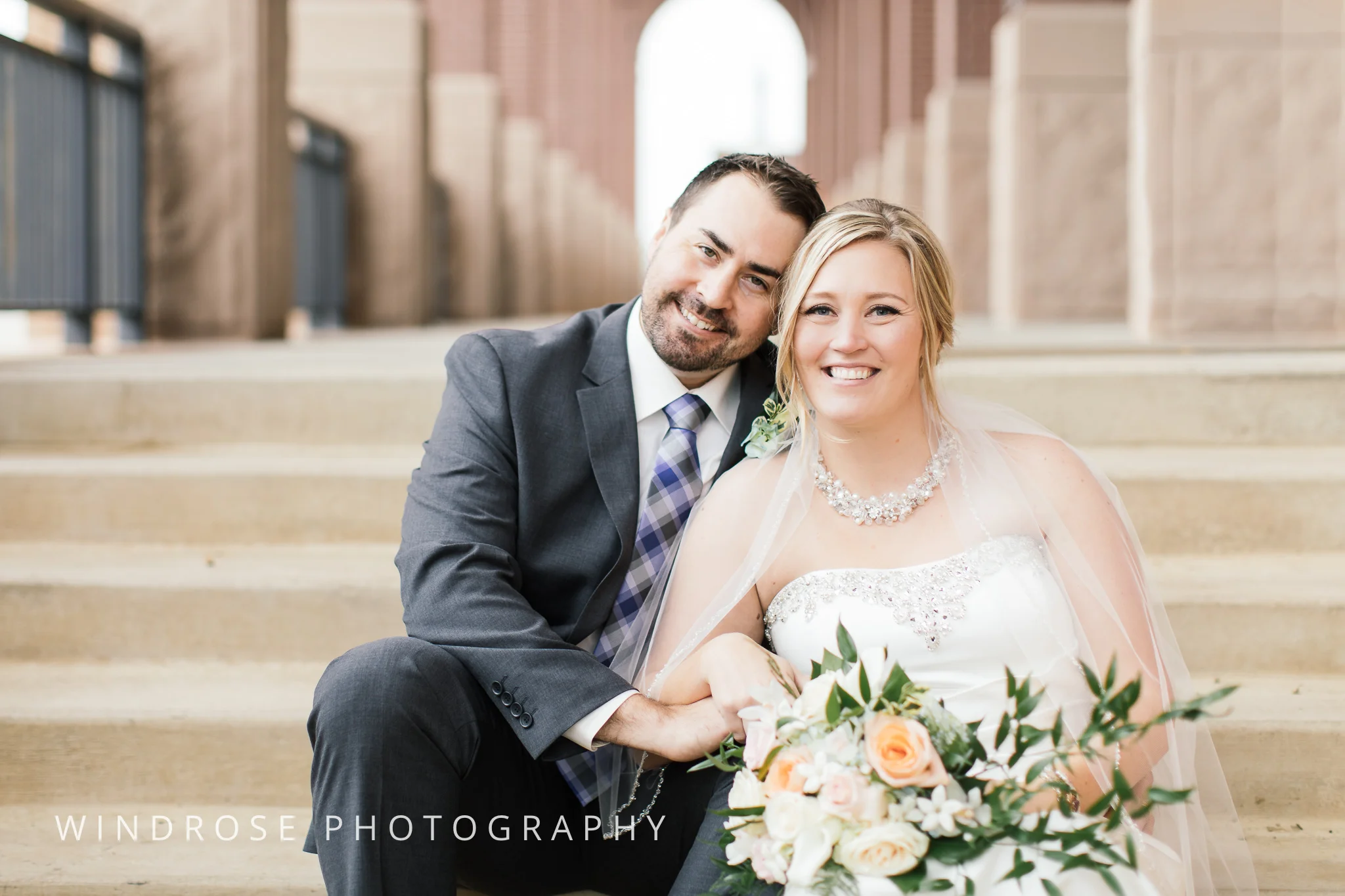 Albert-Lea-Edgewater-Bay-Pavilion-Minnesota-Wedding-Photographer-23.jpg