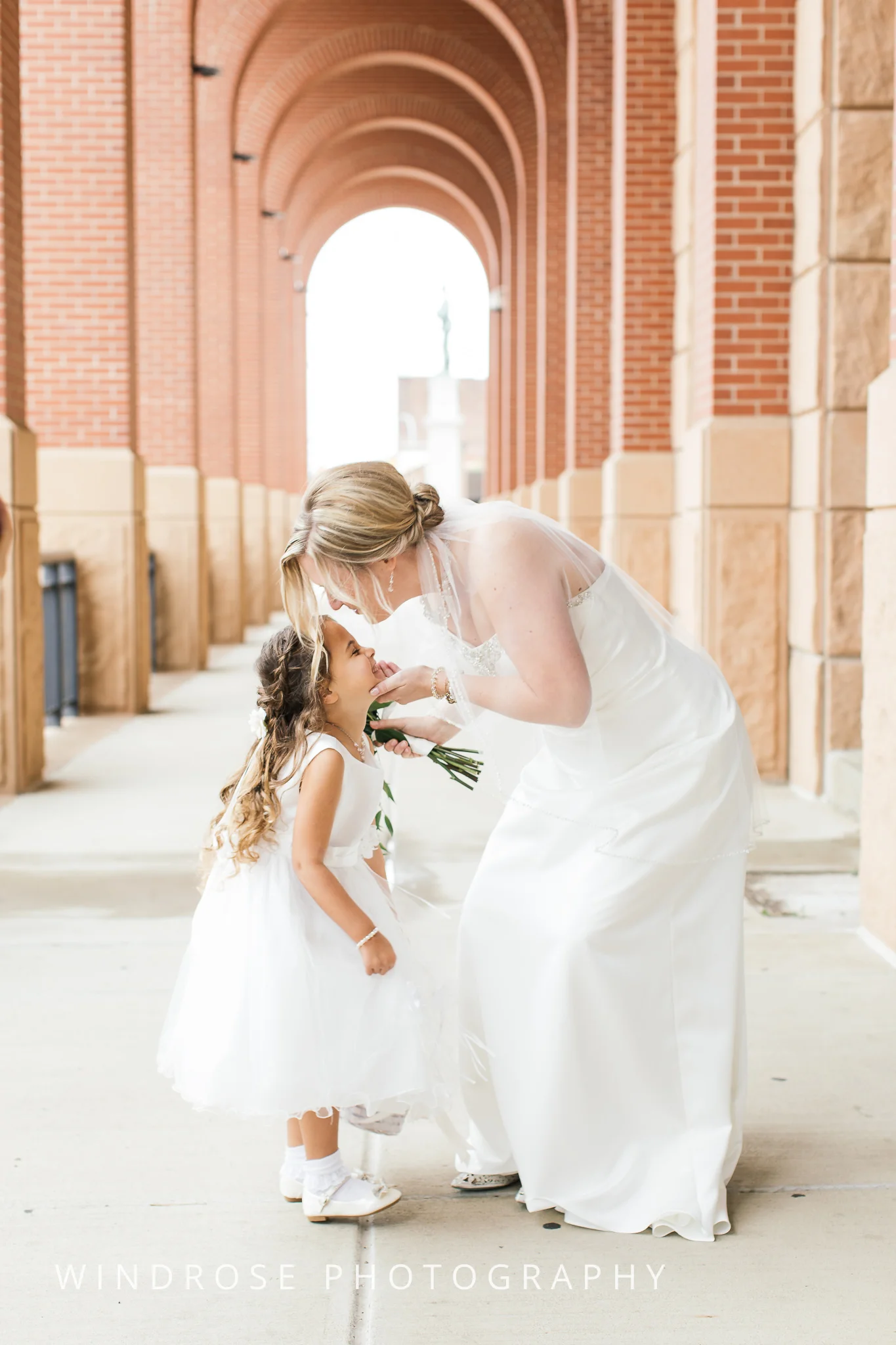 Albert-Lea-Edgewater-Bay-Pavilion-Minnesota-Wedding-Photographer-26.jpg