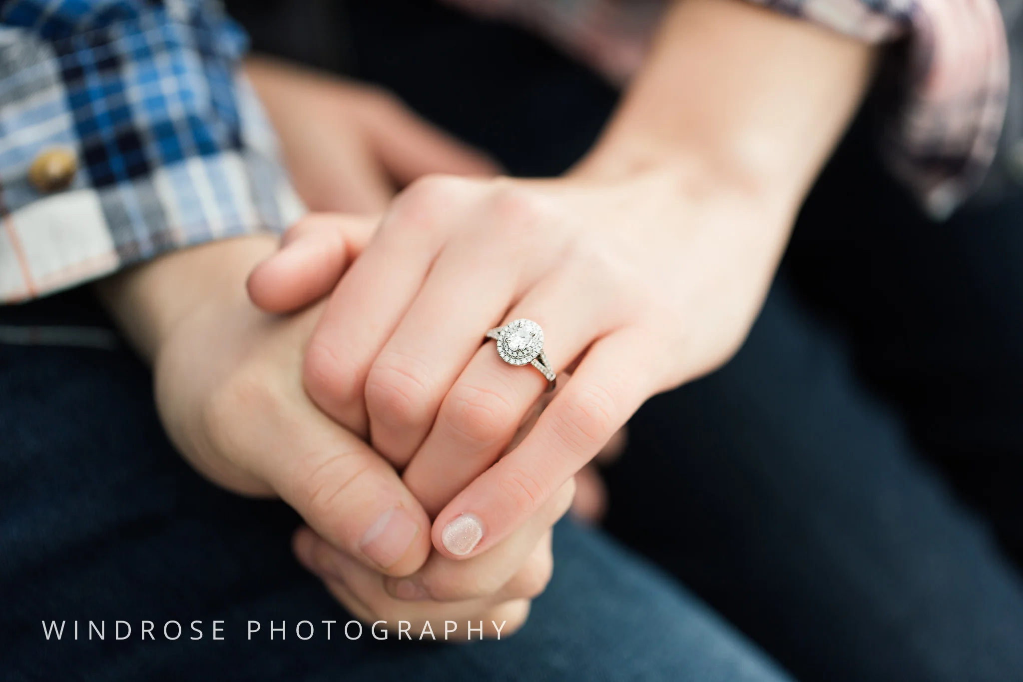 Quarry-Hill-Winter-Engagement-Photo-Session-22.jpg