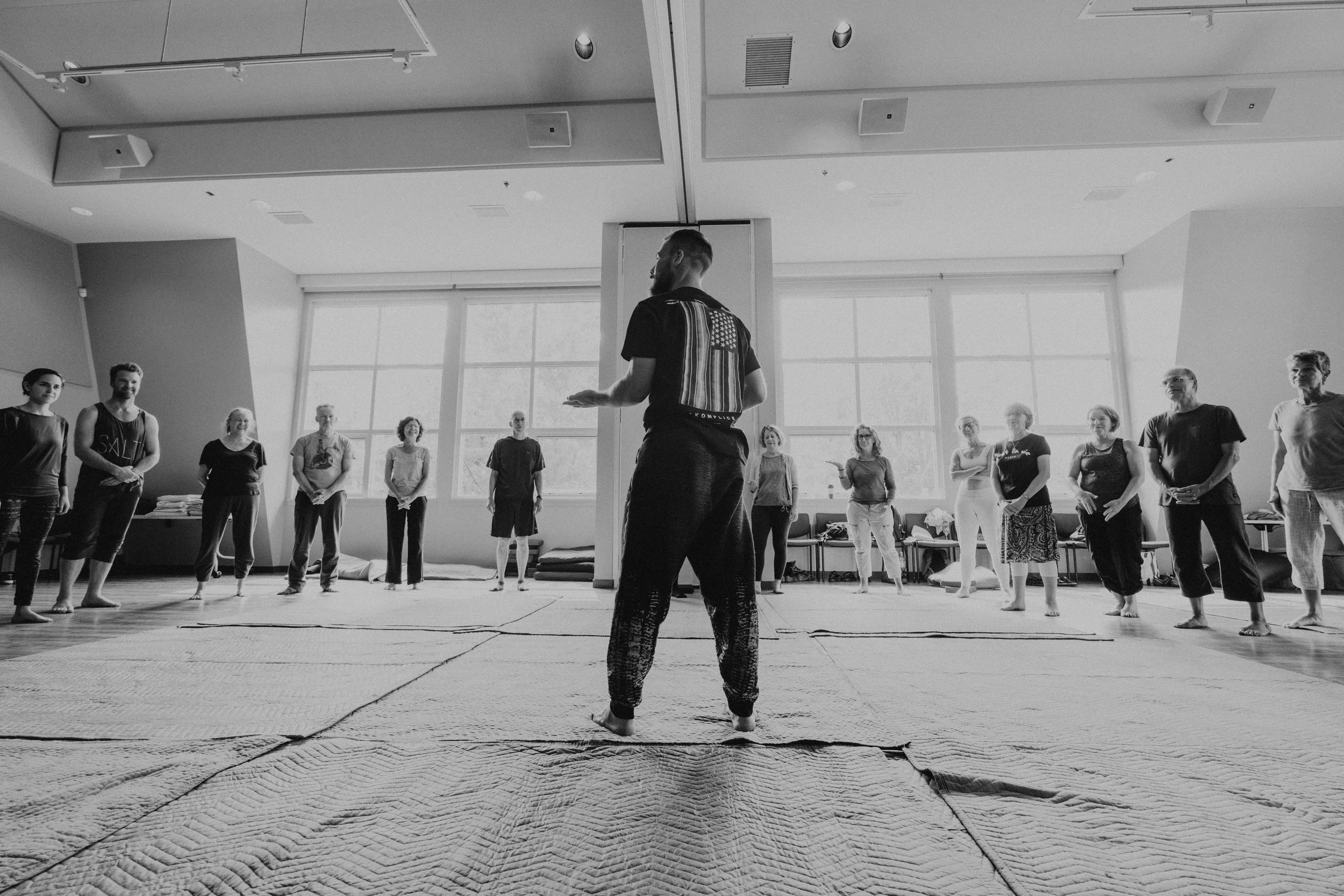 Elia teaching at the Up & Down workshop, 2018 (credits: Lindyn Williams)