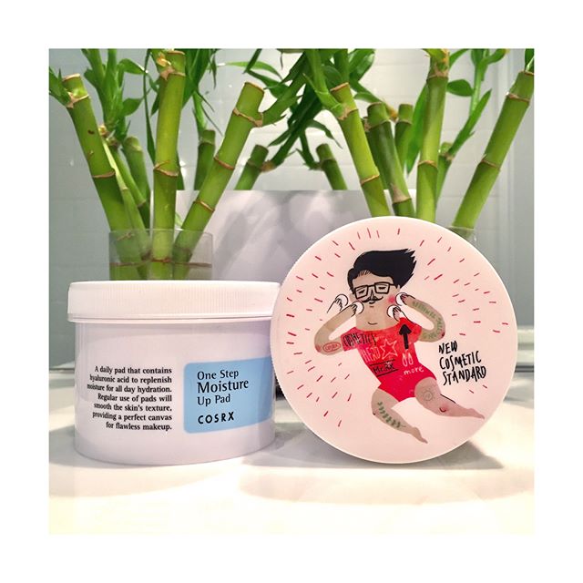CosRx One Step Pimple / Moisture Up Pads ($19 from SokoGlam or Urban Outfitters) ------------ Pimple Pads (Red): The easiest way to wipe off excess oil and sebum, these pads are a cult favourite. Using 1% BHA (betaine salicylate) and willow bark wate