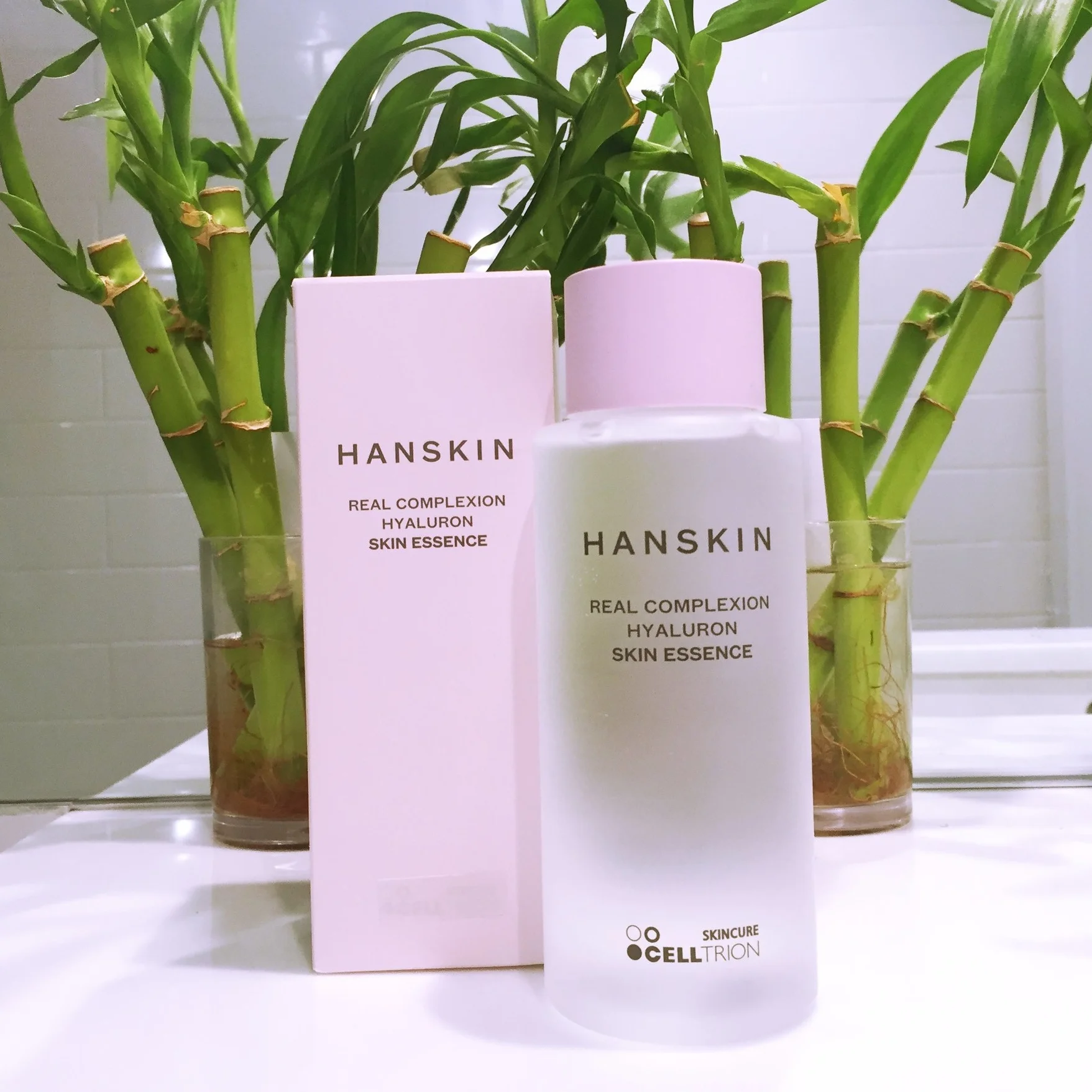 hyaluron skin essence