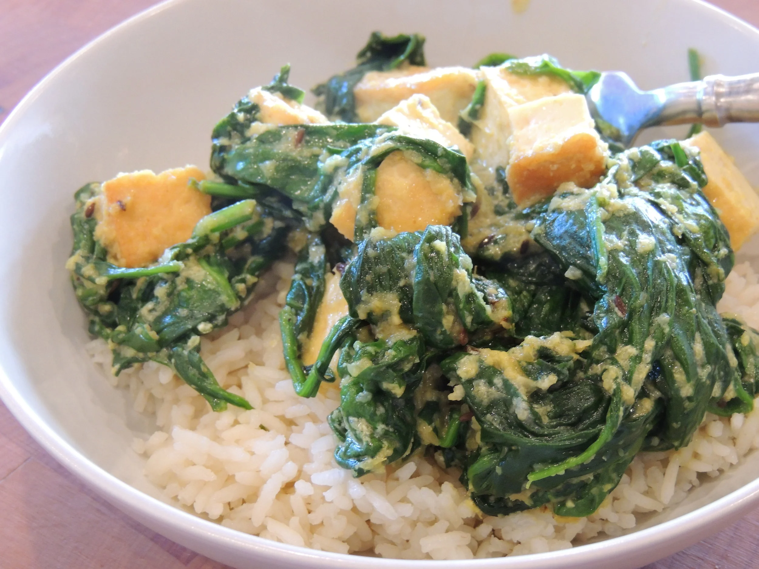 Tofu With Spinach, Ginger, Coriander and Turmeric
