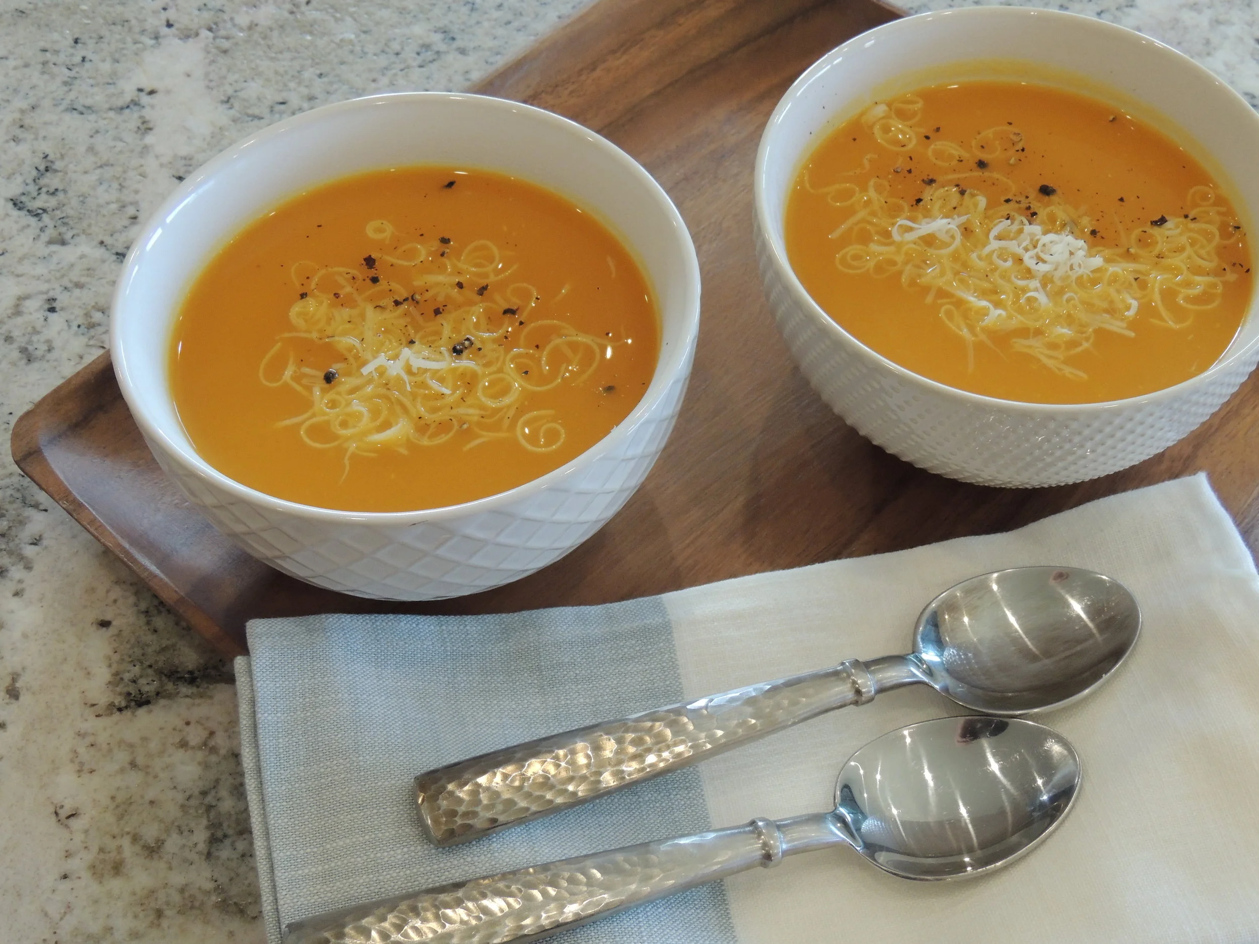 Carrot and Cauliflower Soup with Lemon