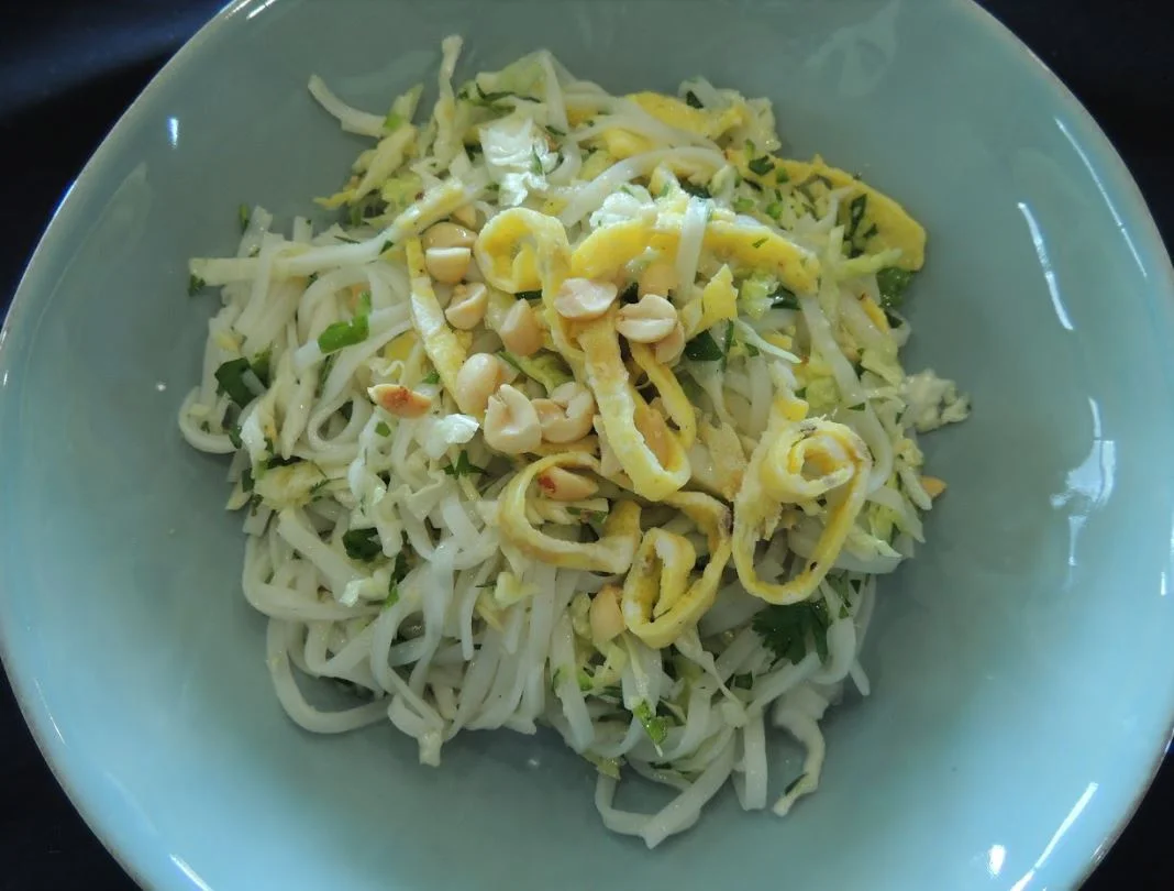 Noodle Salad With Cabbage