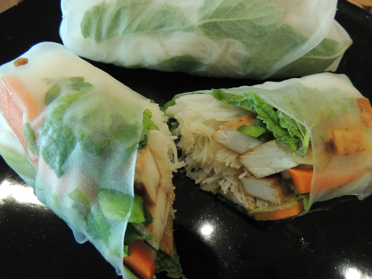 Vietnamese-Style Fresh Spring Rolls