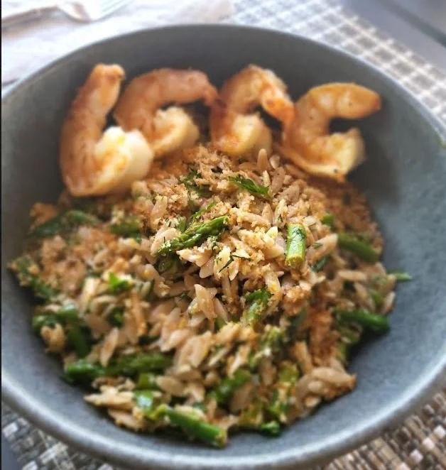 Lemony Orzo With Asparagus and Garlic Bread Crumbs