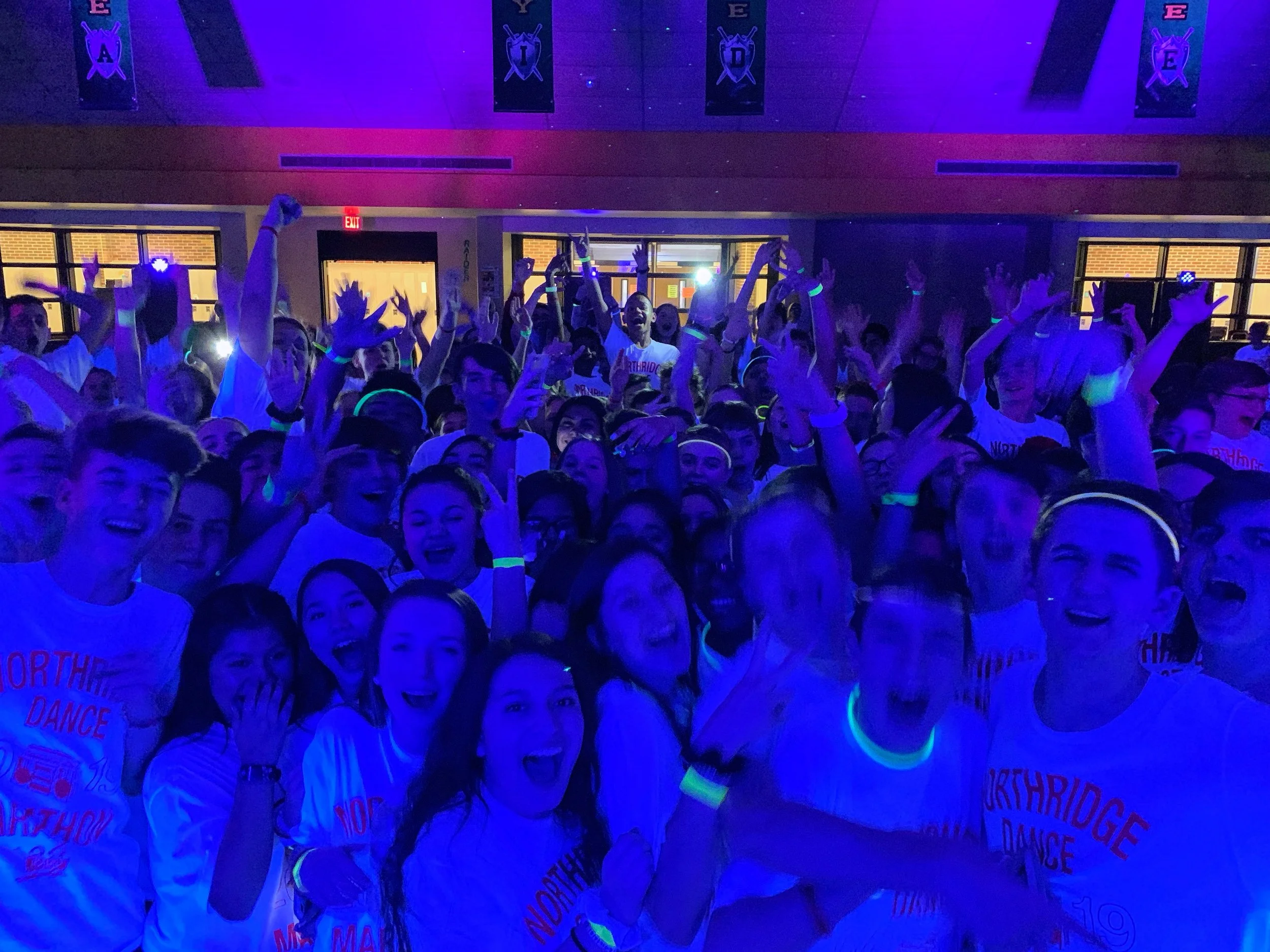 MIDDLE SCHOOL DANCE MARATHON FOR RILEY CHILDRENS HOSPITAL | DJ, UP LIGHTING
