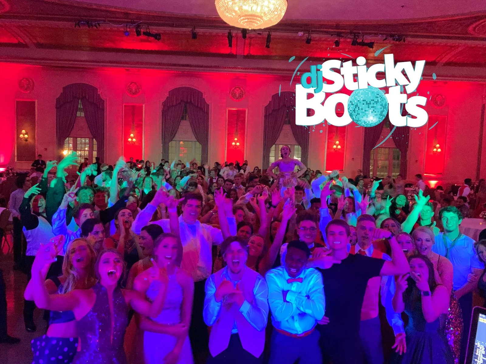 RUSTIC DREAM PROM AT THE PALAIS ROYALE IN SOUTH BEND | DJ, UPLIGHTS