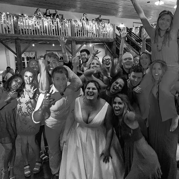 SKYLAR &amp; RYAN'S SCENIC WOODED RECEPTION IN BOURBON, INDIANA | DJ