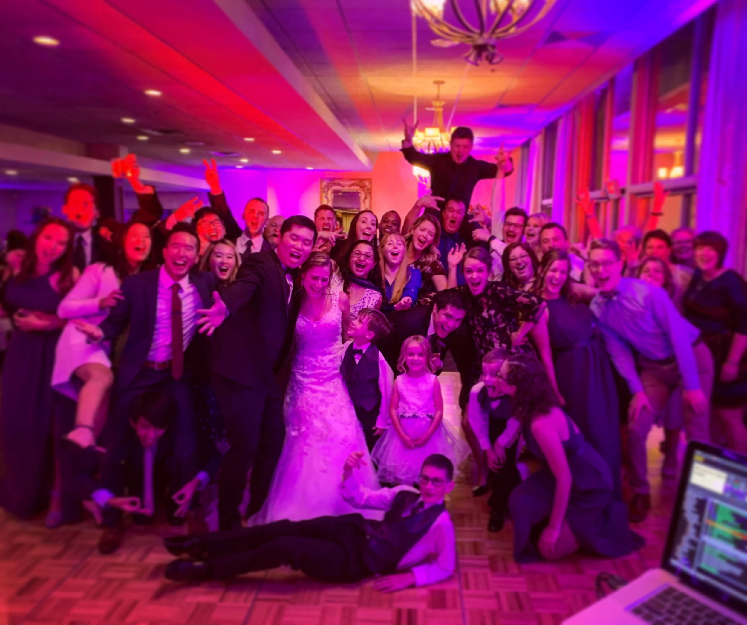 MEGAN &amp; TONY'S ELCONA COUNTRY CLUB WEDDING | DJ, UPLIGHTING