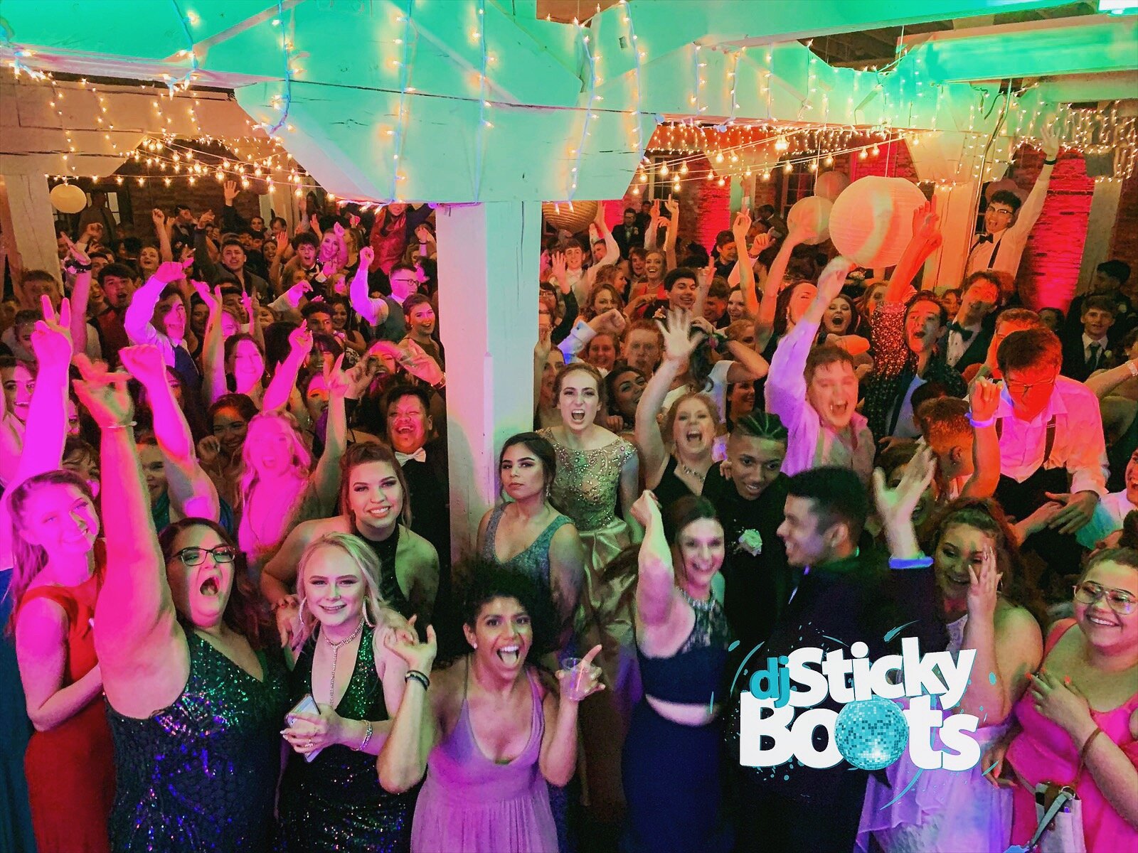 PROM IN AN ENCHANTED FOREST IN INDIANA | DJ, UPLIGHTS