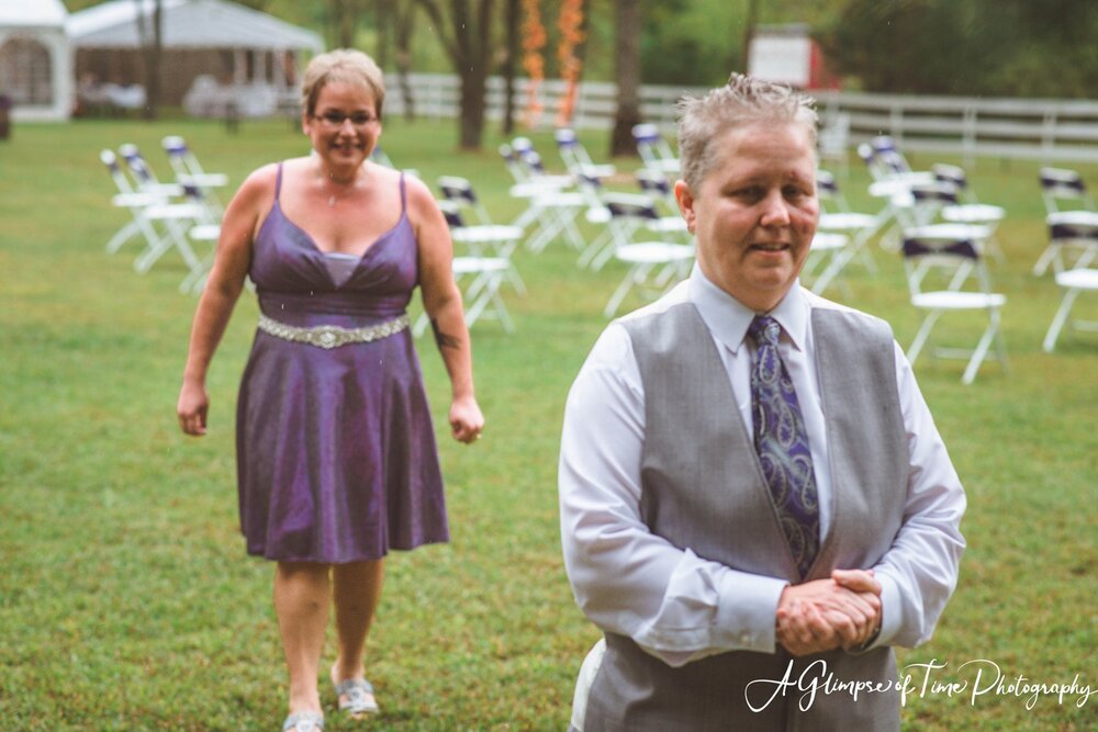 Same-sex wedding first look in Niles